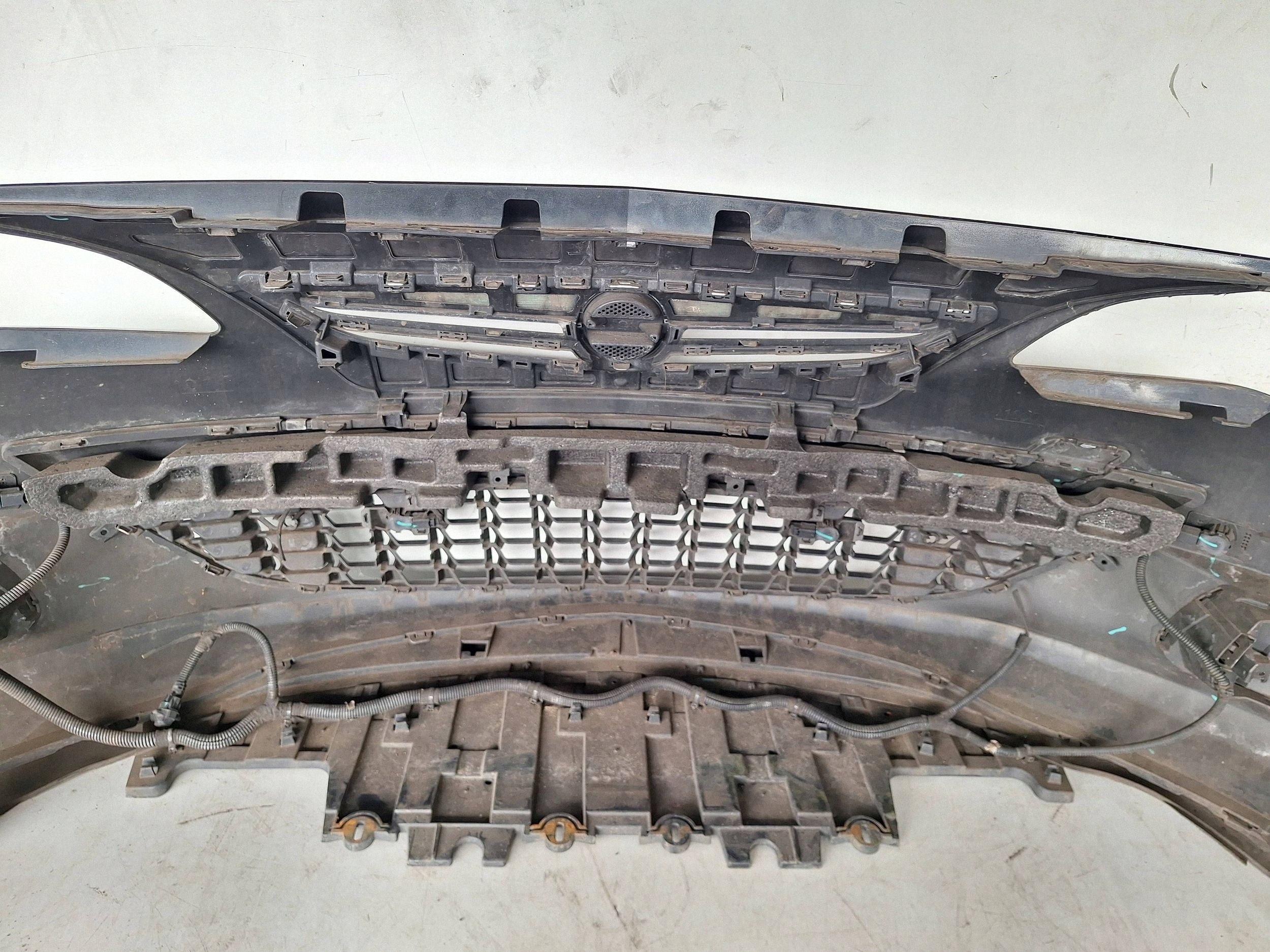 OPEL ASTRA J GTC 11-16 bumper + PDC 13264551