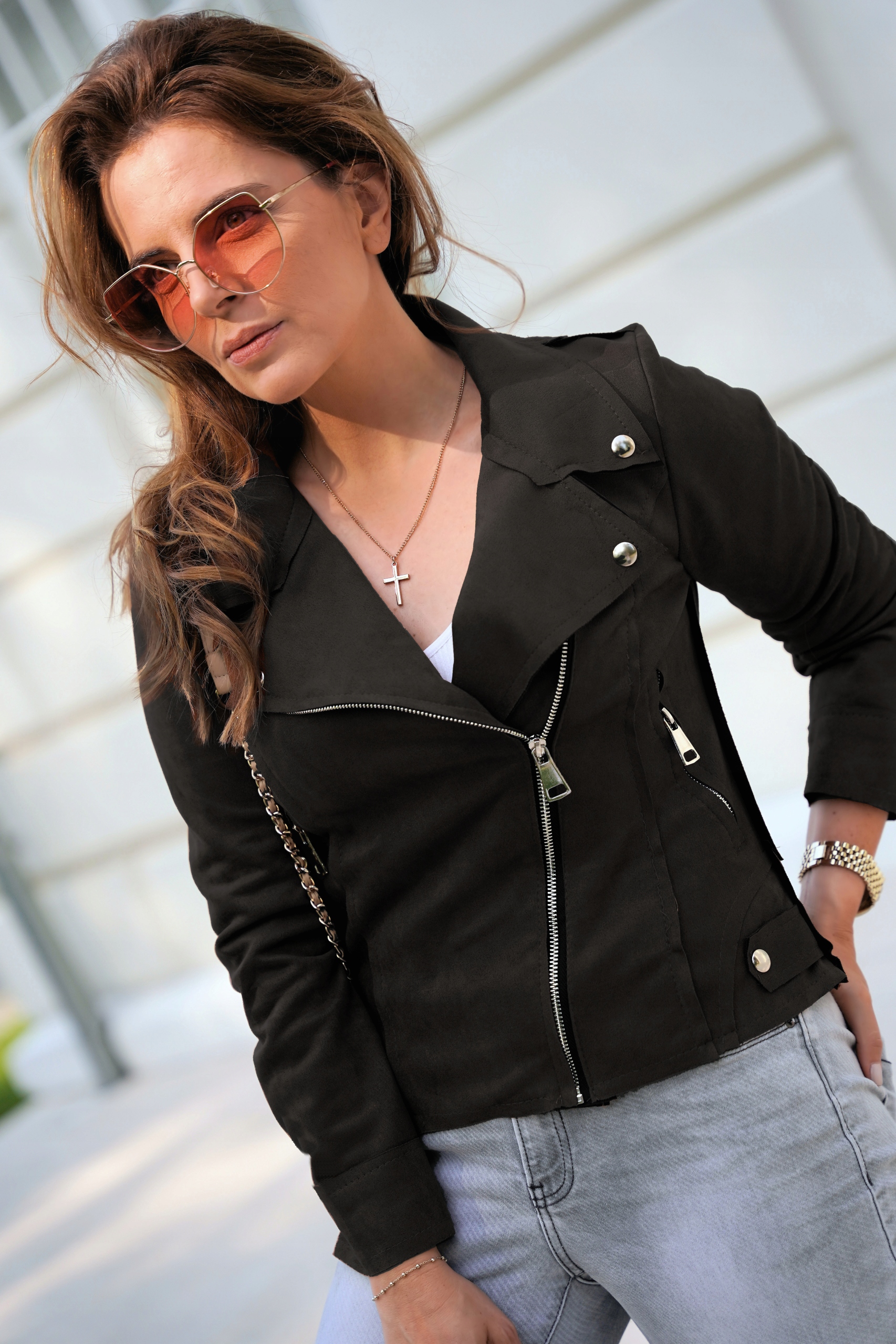 KURTKA RAMONESKA ZAMSZOWA SREBRNE ZAMKI CZARNY M Model wiosenno/jesienny