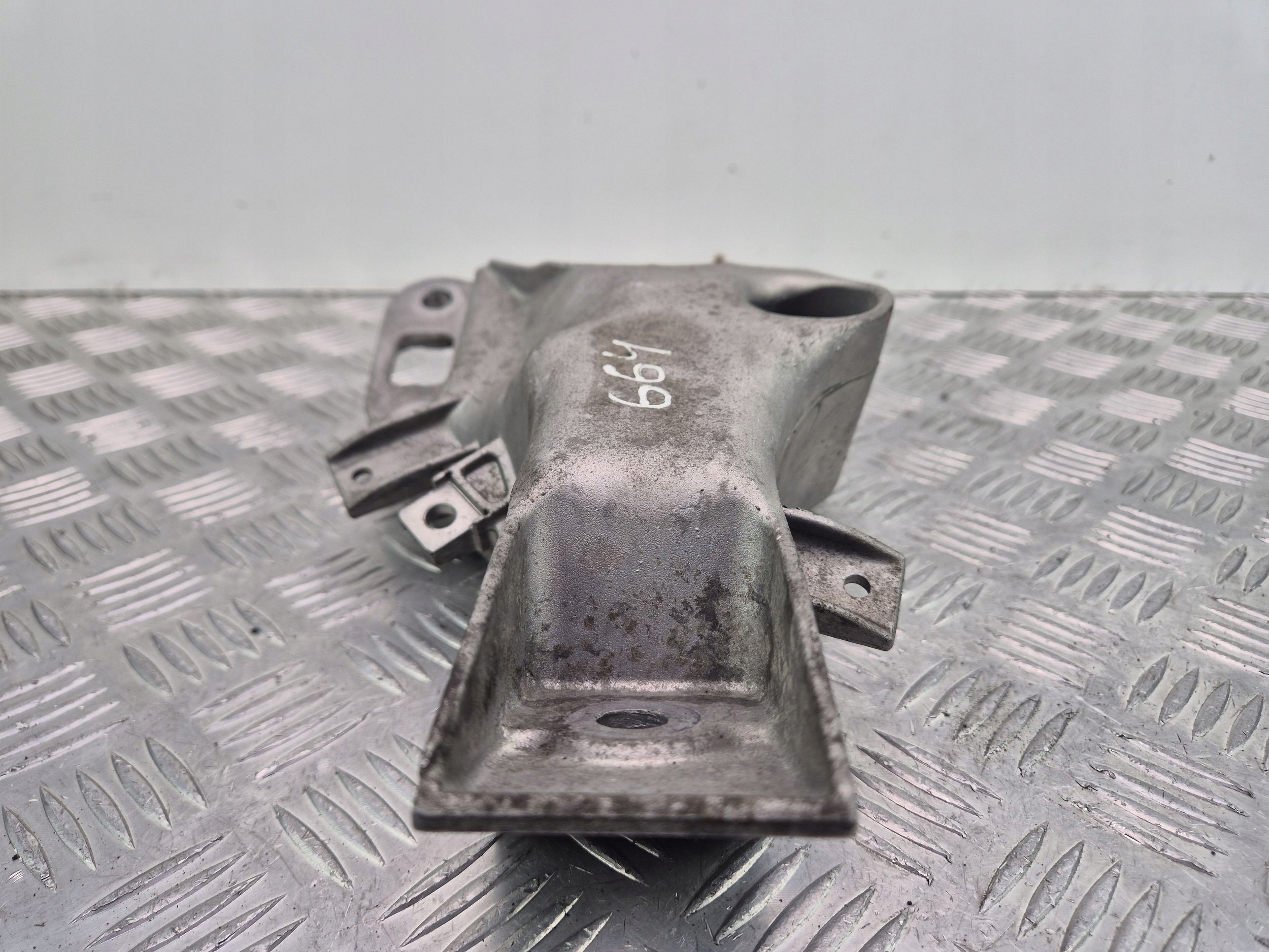 engine mount BMW X5 E70 xDrive 35i 6778331 N55B30A