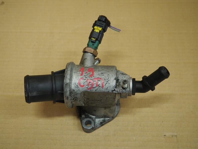 OBUDOWA TERMOSTATU 1.9 CDTI OPEL VECTRA C SIGNUM