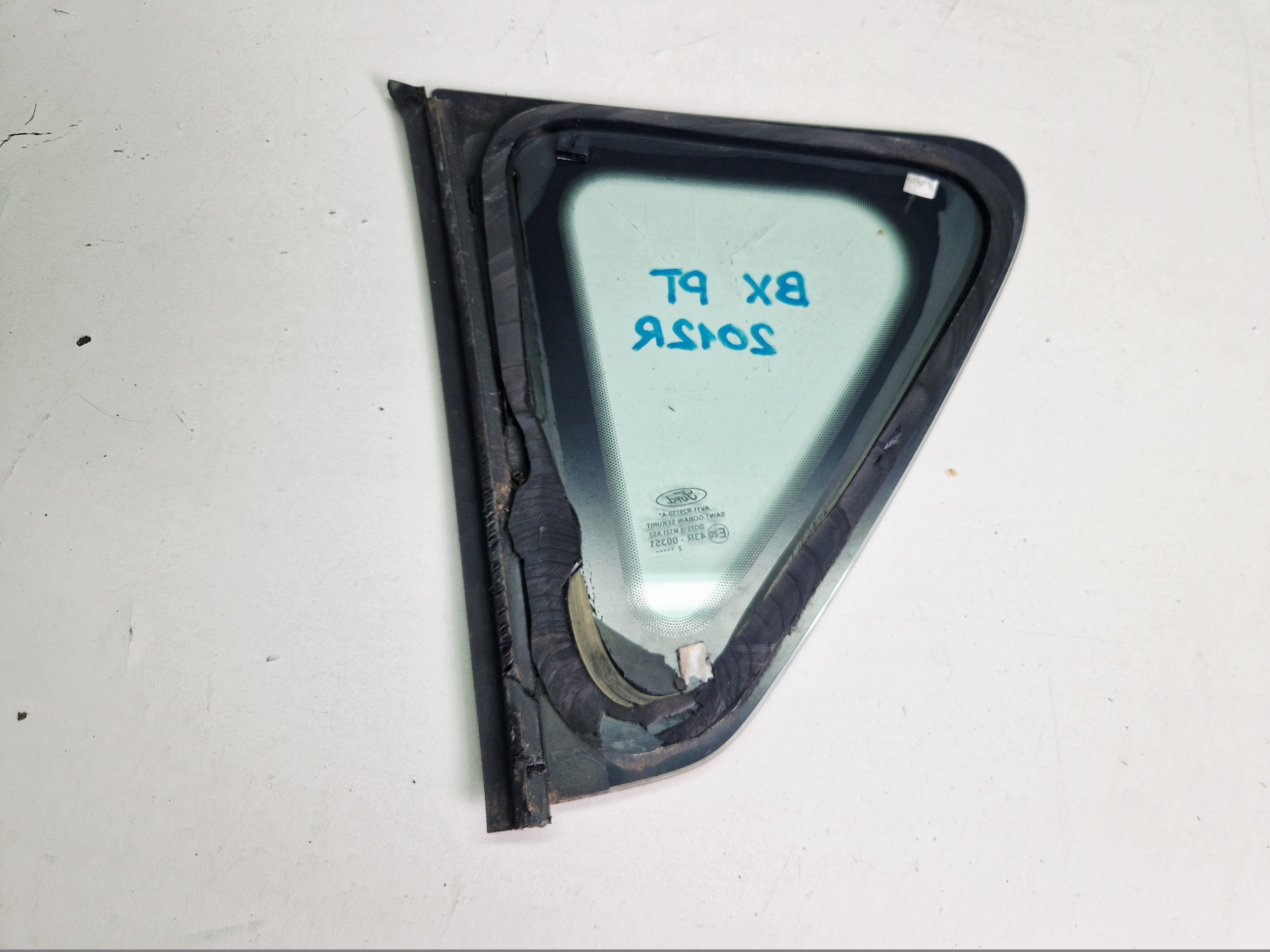 FENSTER Seitlich rechts heck FORD B-MAX BMAX 2012 ROK