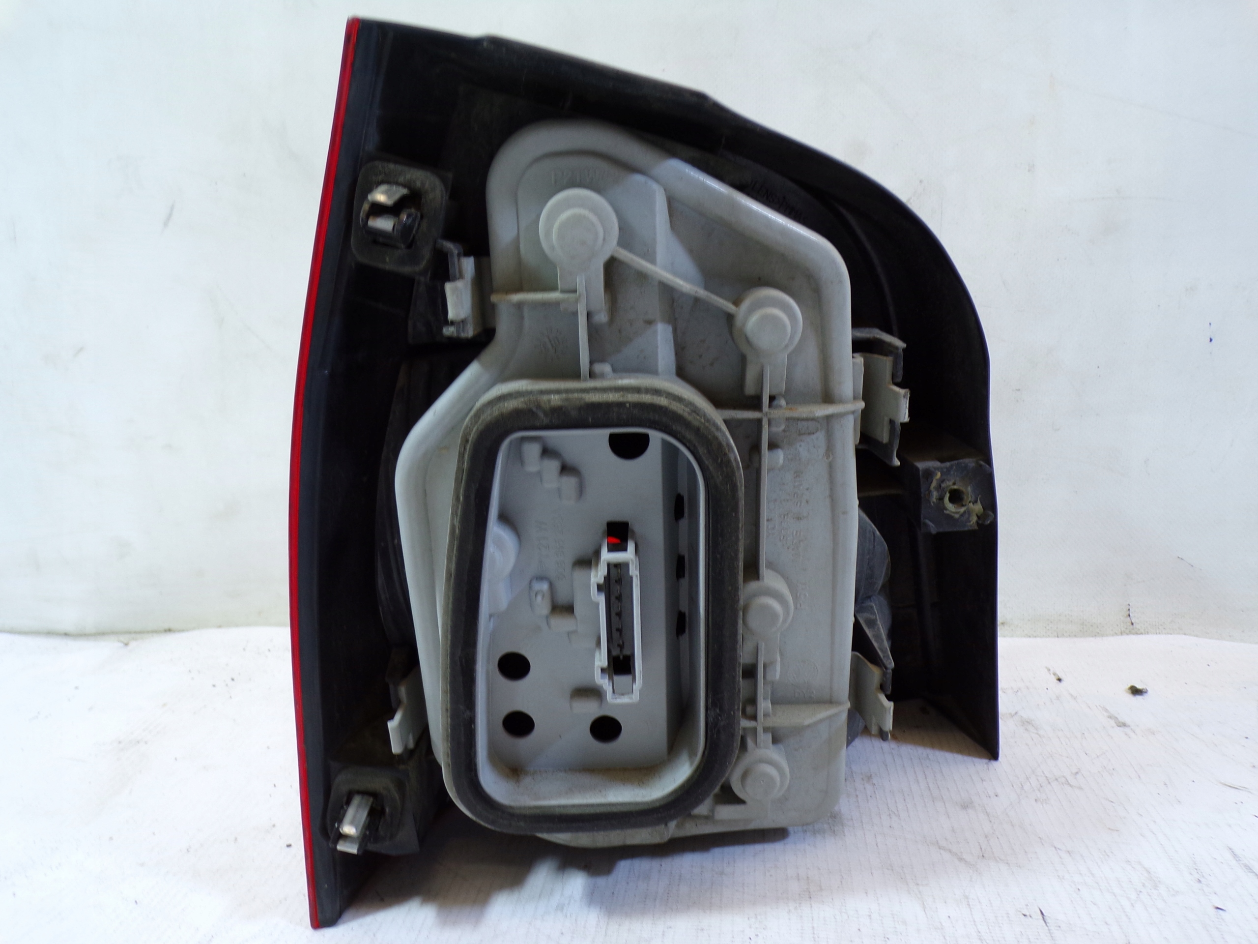 light rear rear part right VOLKSWAGEN POLO 9N (1)