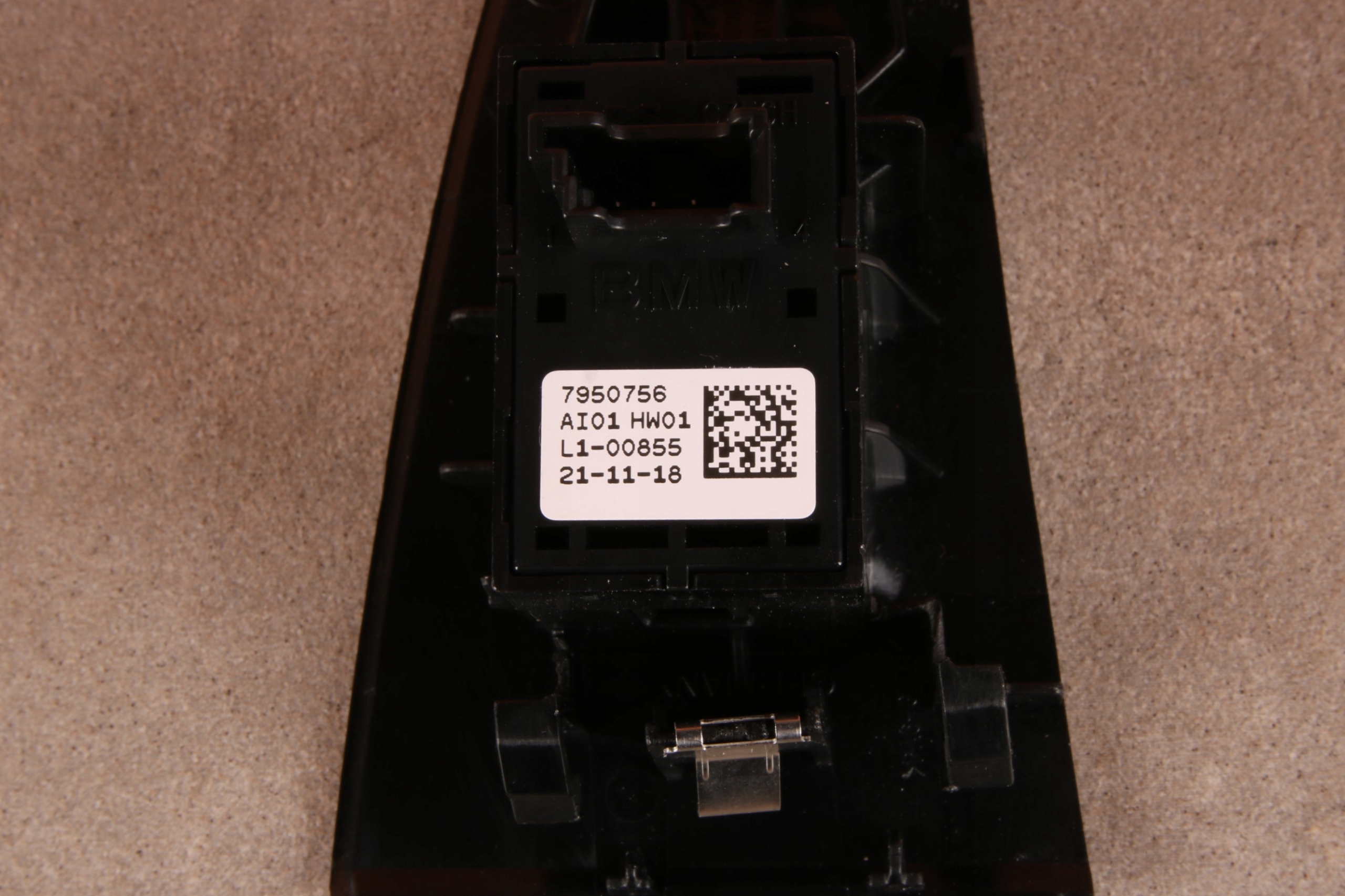 BMW 1 F40 2 F44 PANEL switch switch windows left LEWEJ rear part 7950756