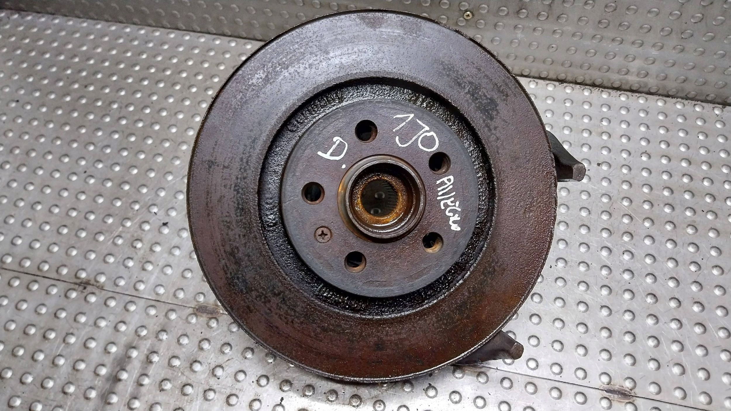 Mozzo FUSELLO Destra Anteriore 1J0407256AG VW GOLF IV A3 8L OCTAVIA e LEON e 1.9TDI