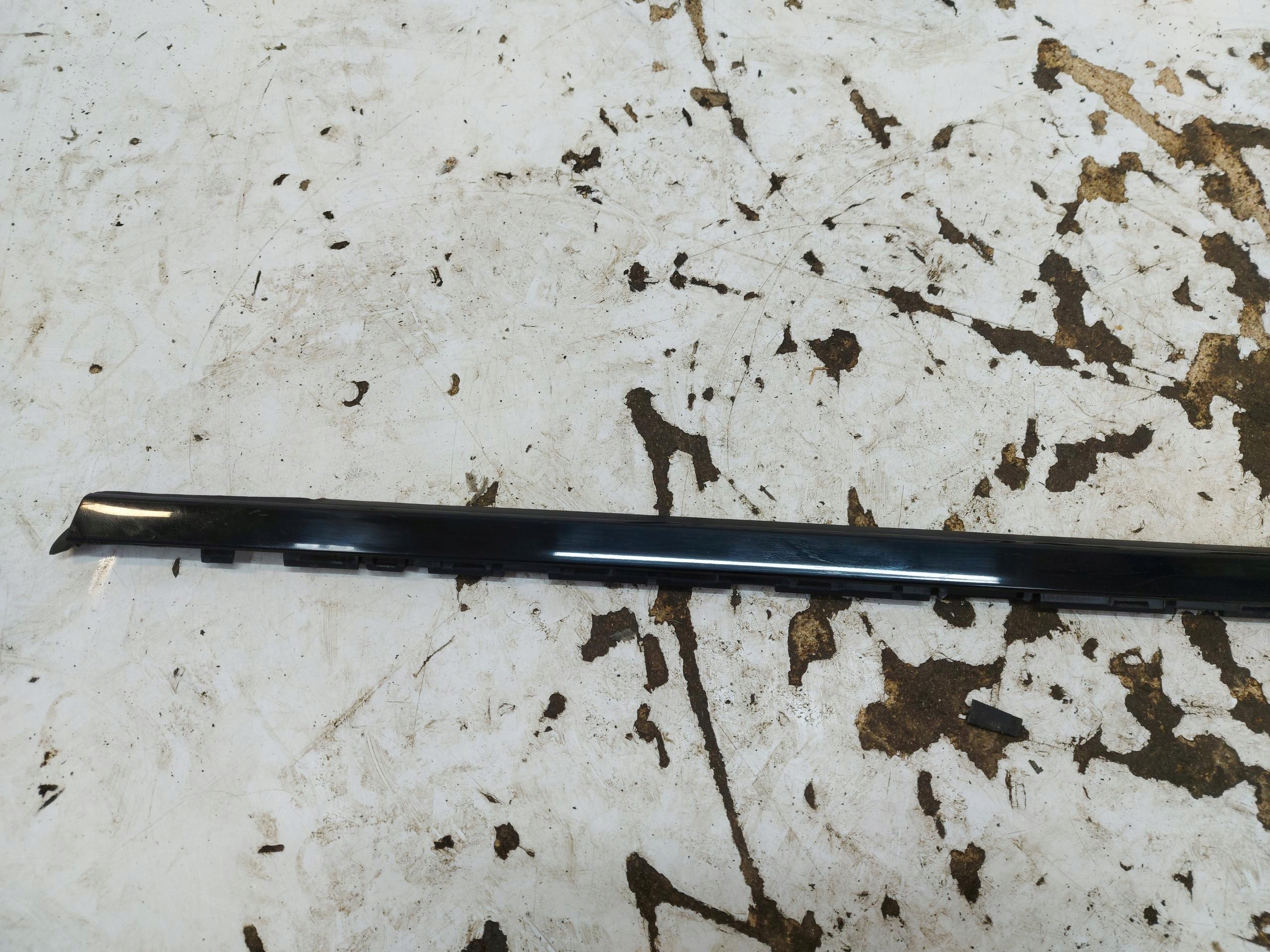 Peugeot 408 GT P54 moulding dust left rear part