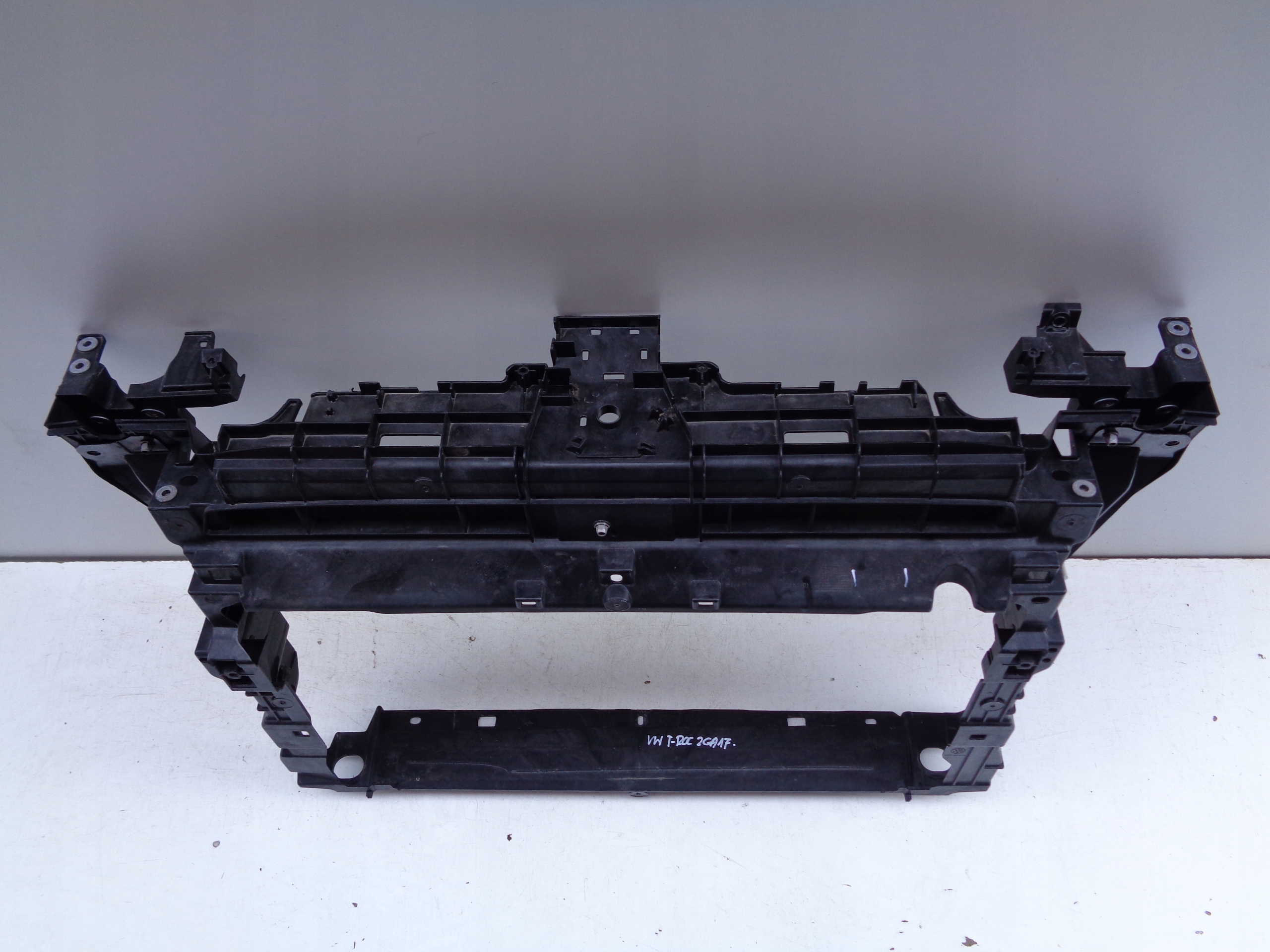 bar, wall front VW T-ROC 2GA 17