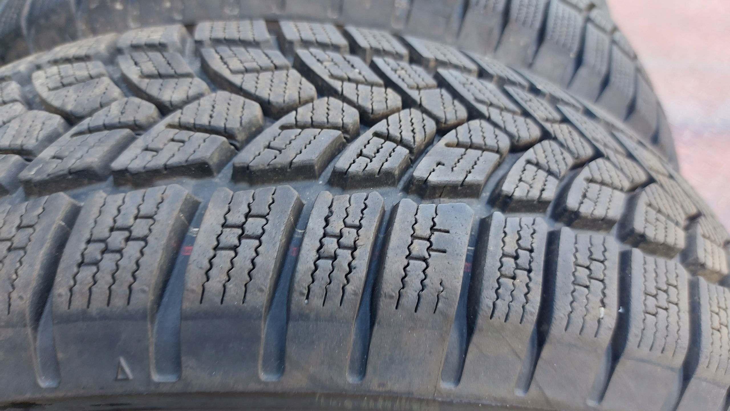 FIRESTONE WINTERHAWK 3 175/65R15 Reifen Winter- 6mm
