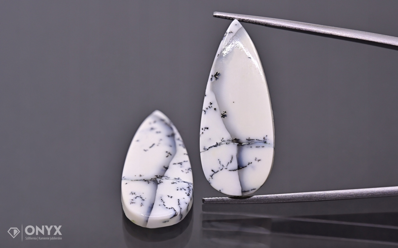 Dendritový achát z Turecka konvexní mělký Pár slza