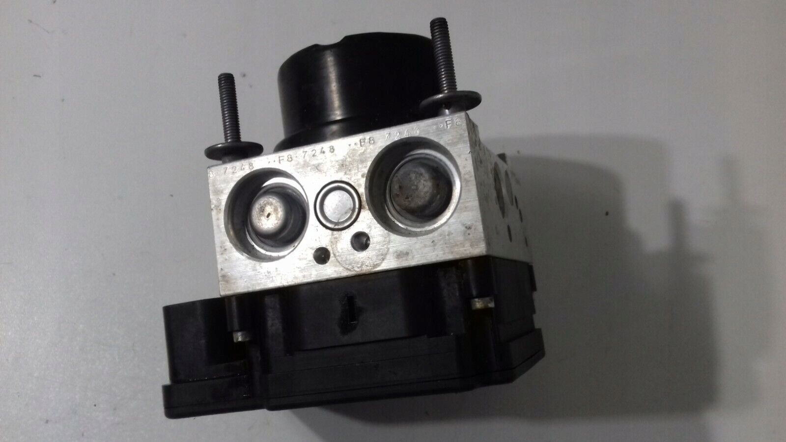TOYOTA YARIS III pump ABS control unit module 1.33