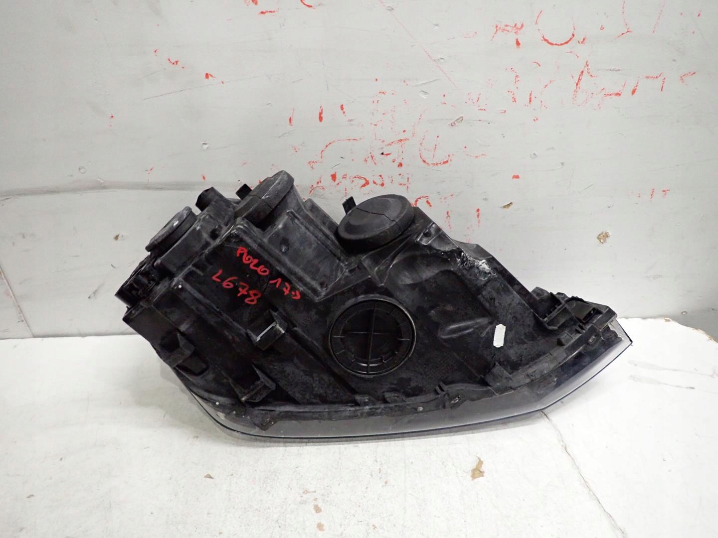 light front front left VW POLO VI 2017- 2G1941005