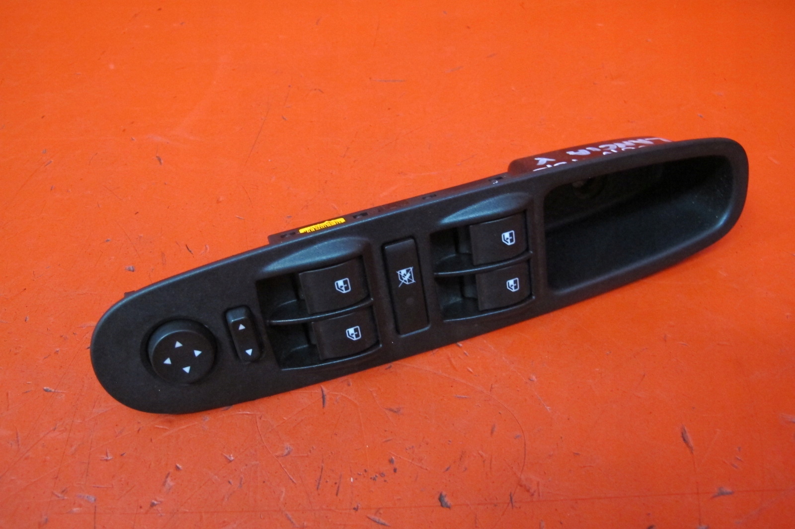 Lancia Ypsilon 3 III 312 11- PANEL window control switch left front 735531346