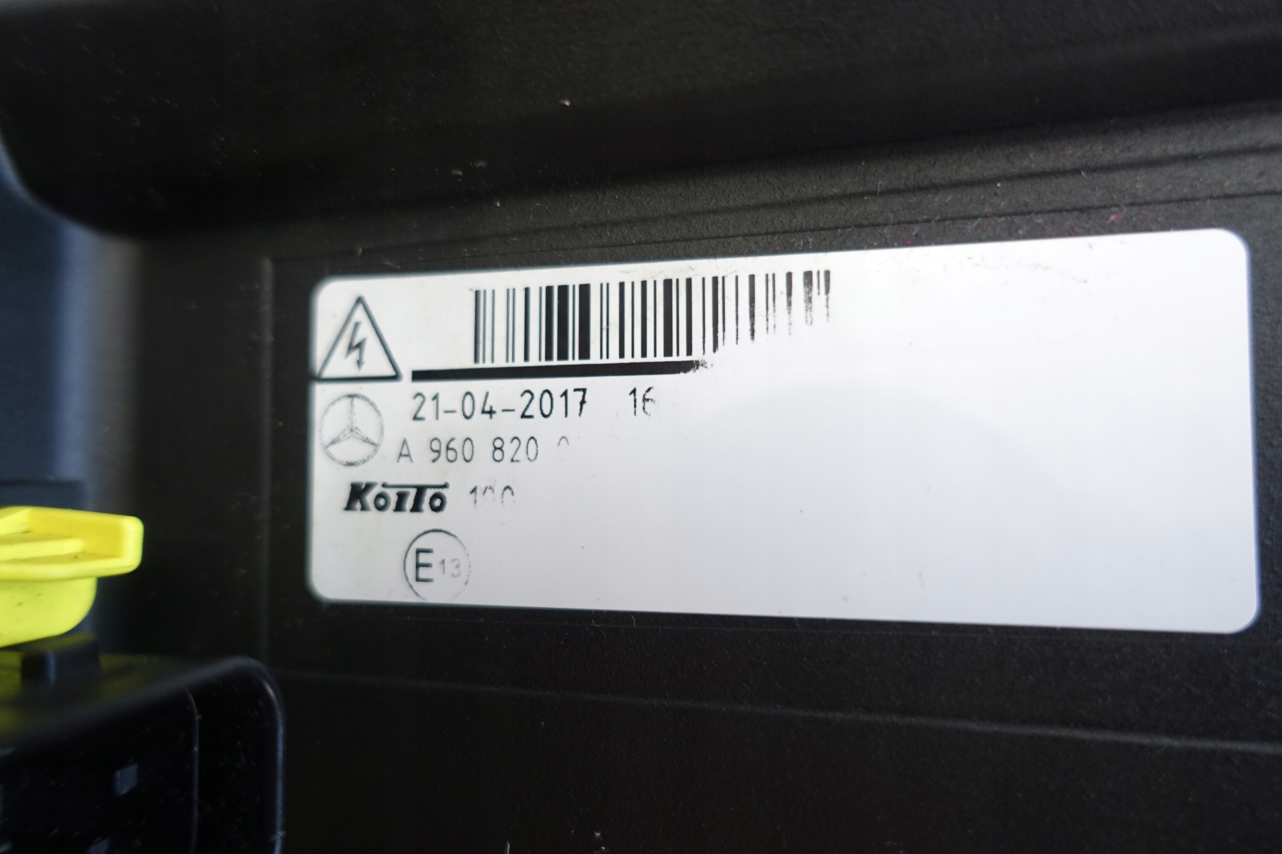 MERCEDES ACTROS LAPMA front XENON right front A9608200839
