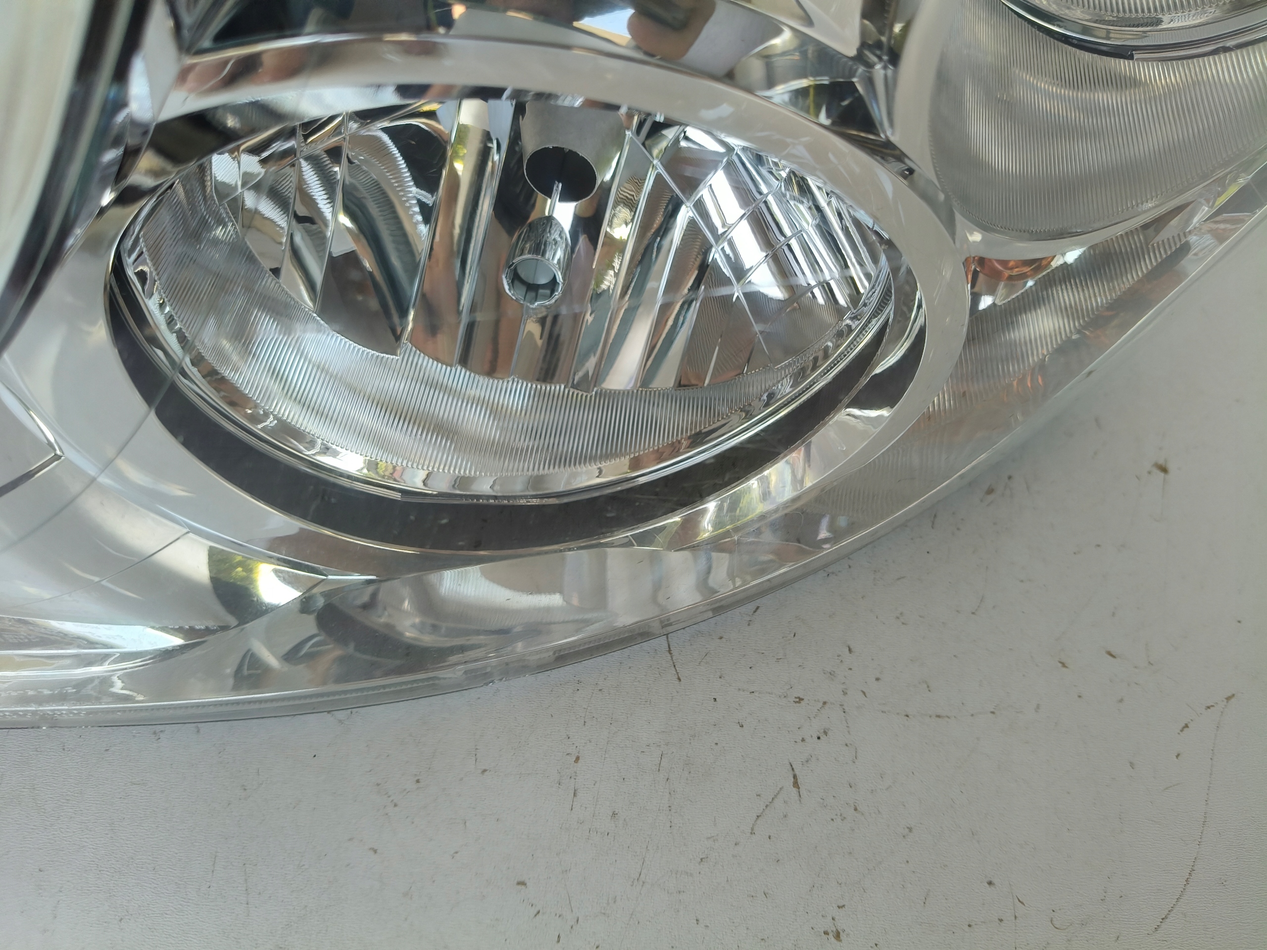 light left REFLEKTOR MERCEDES ACTROSS MP4 W961 LED
