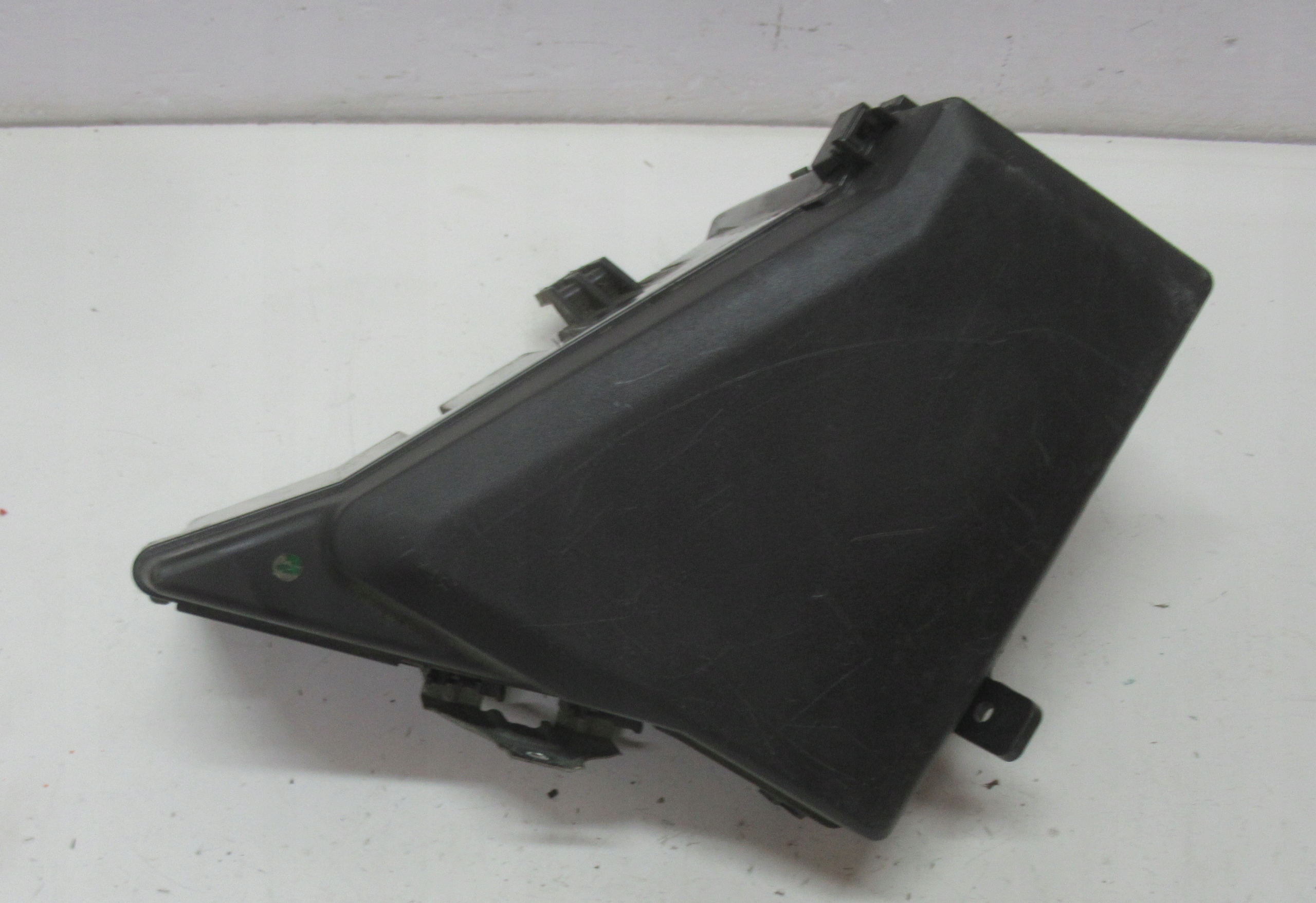 SUBARU XV 12R Gehäuse der Sicherungen MB502000B