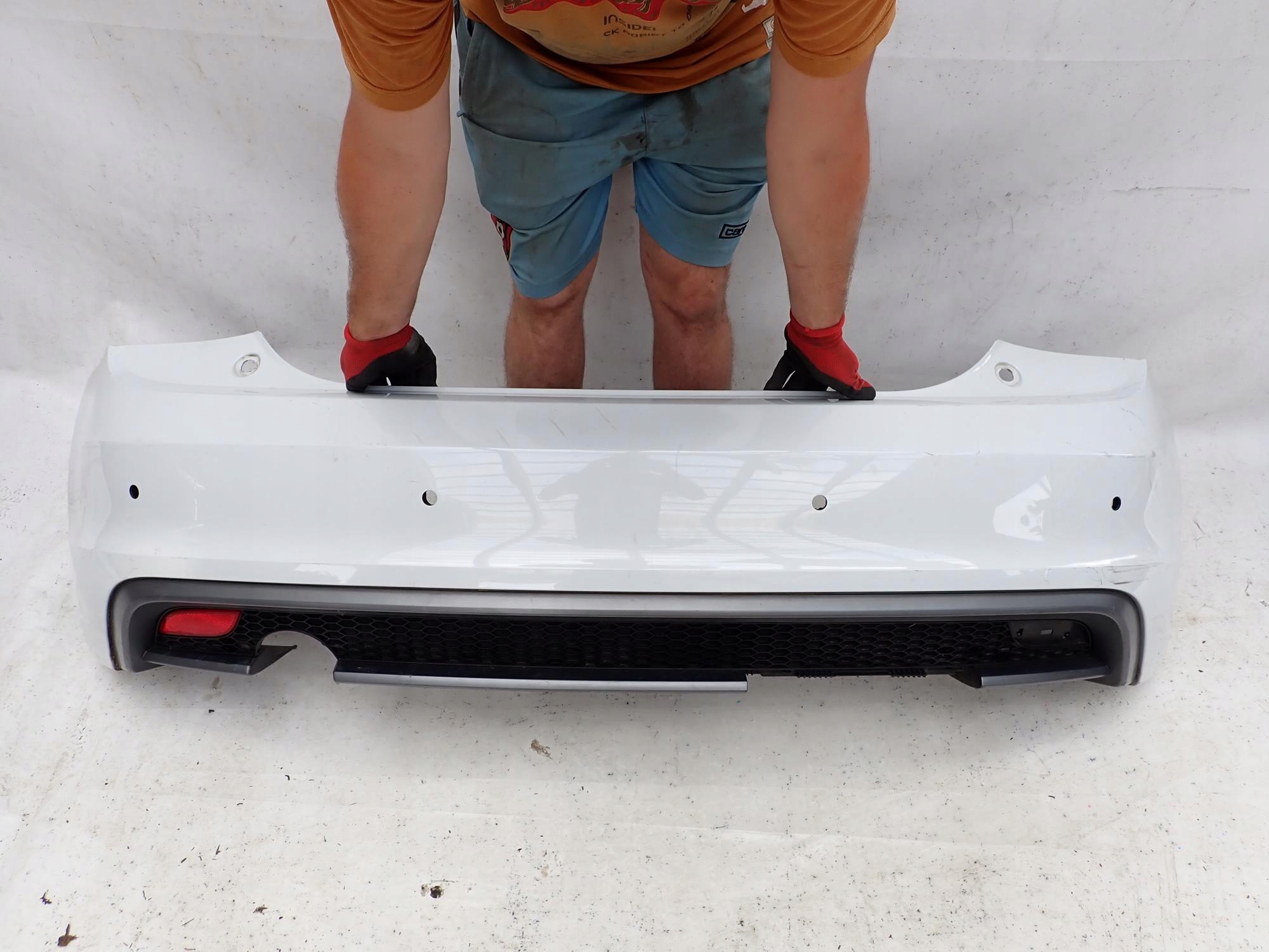 AUDI A1 I 1x S-LINE 10-14 БАМПЕР ЗАД. ЗАДНІЙ ПАРКТРОНІК