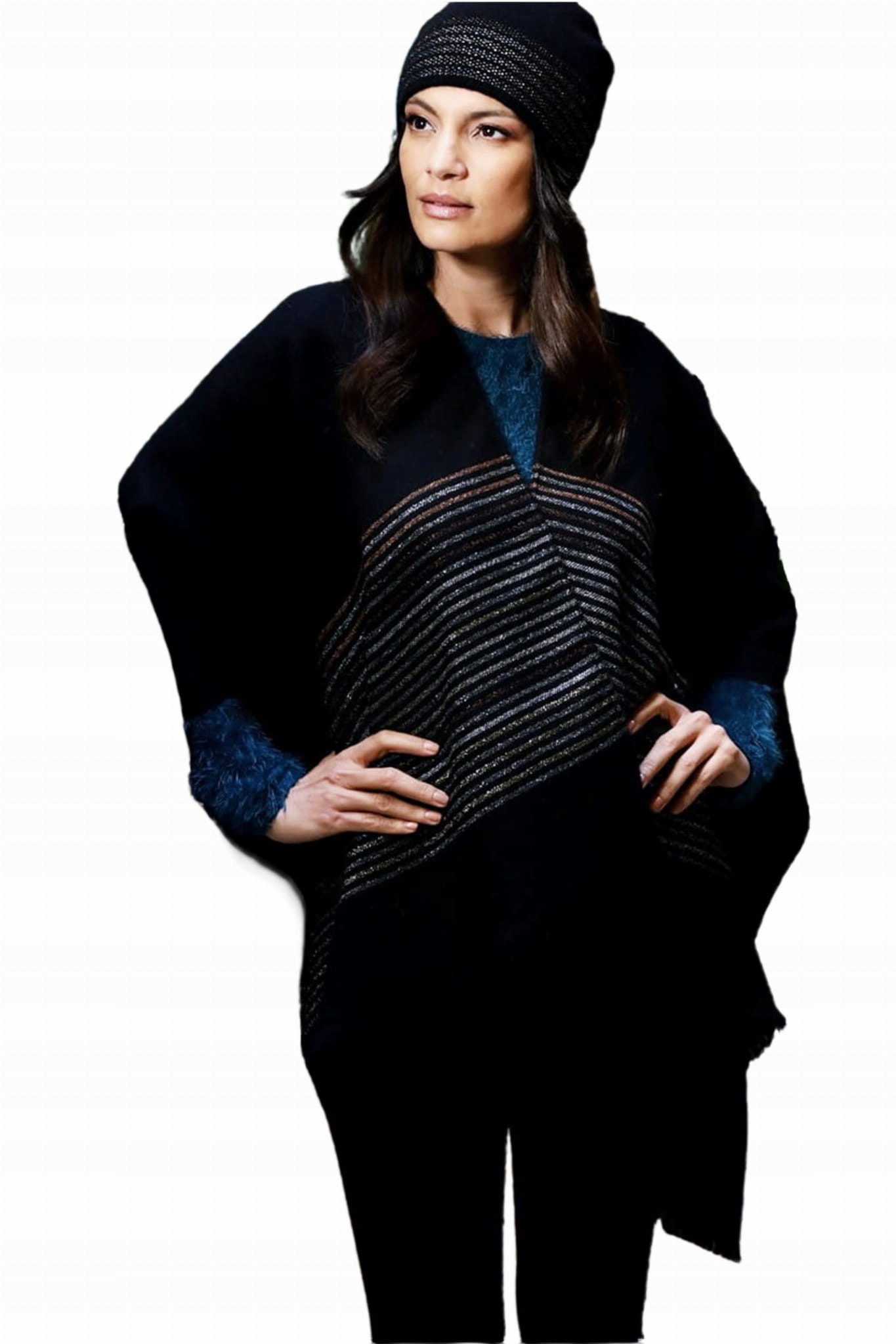 PONCZO LUMINESCENT z frędzlami, KAMEA