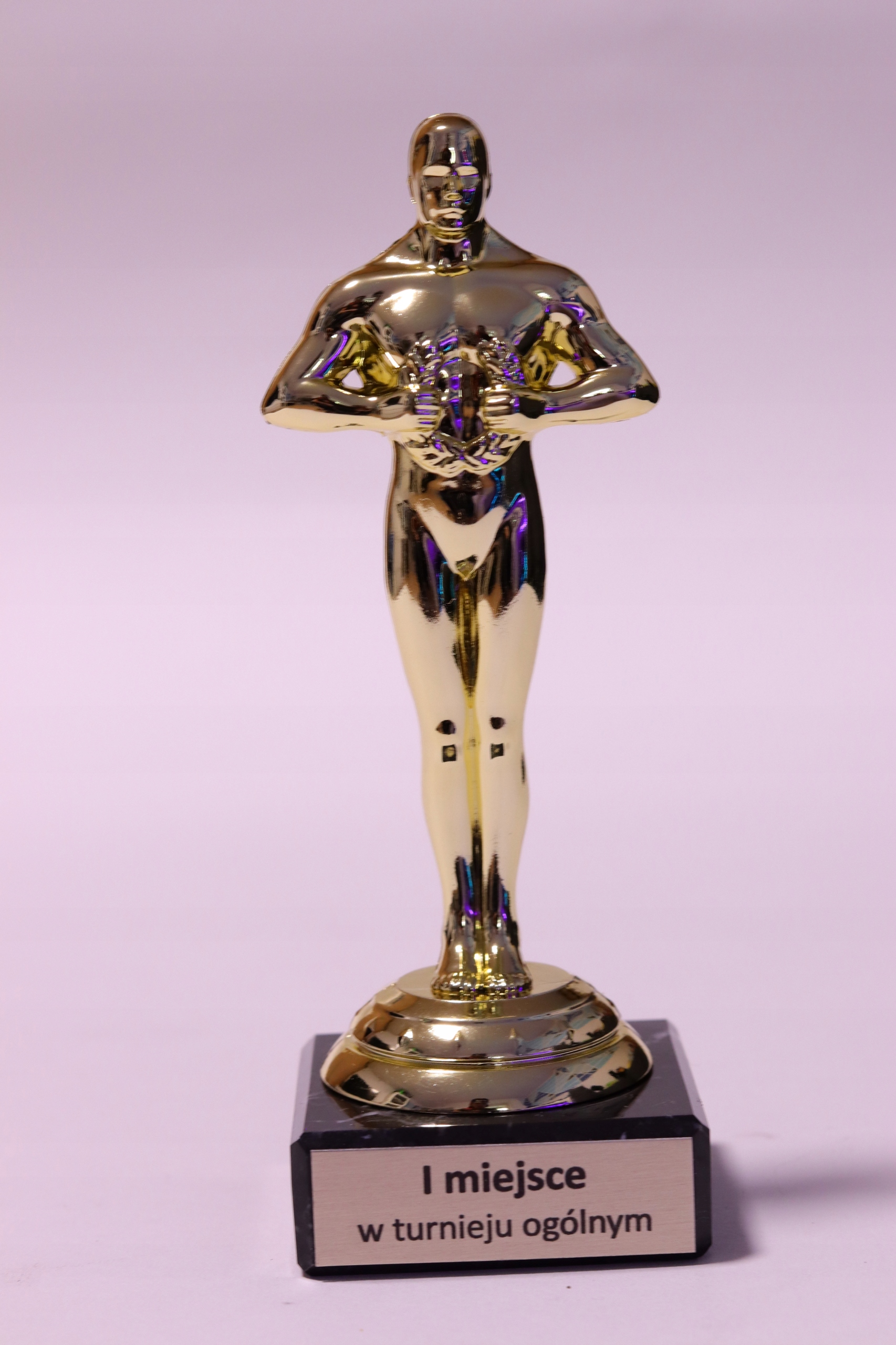 

Statuetka aktor film Wiktor 15 cm