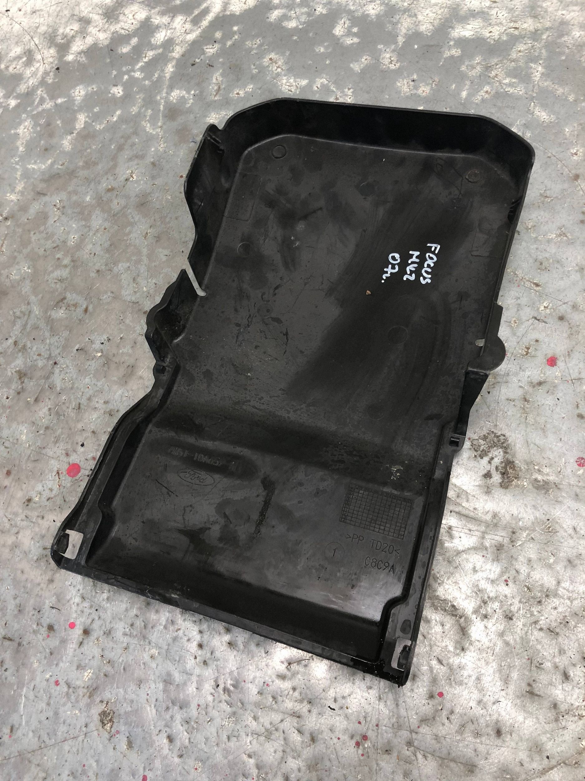 Kryt akumulátora FORD FOCUS MK2 7M51-10A659-AB