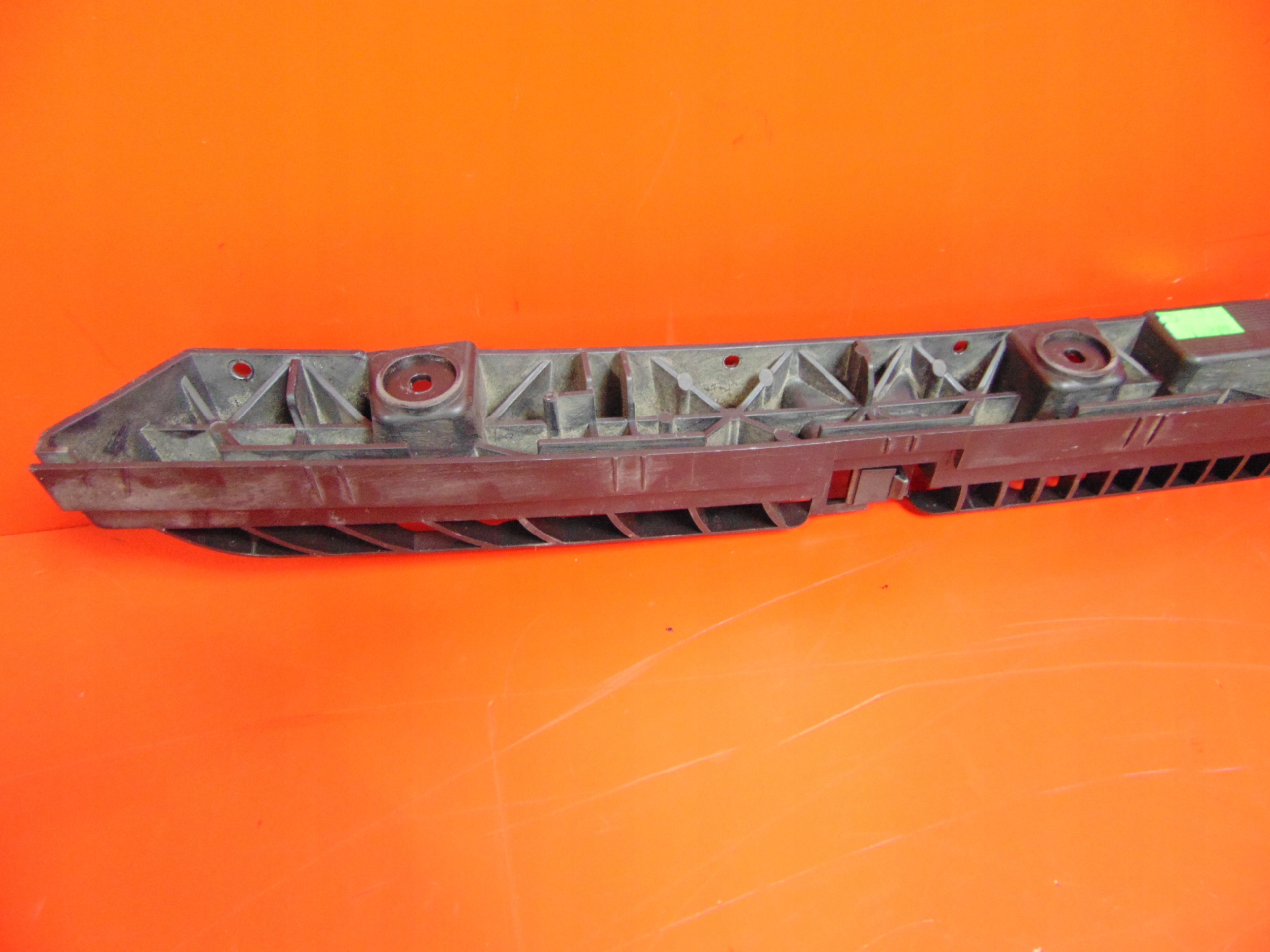 AUDI A1 II GB GBA 82A SUPPORT SUPPORT PLAQUE PARE CHOC MOYENNE ARRIÈRE 82A807863