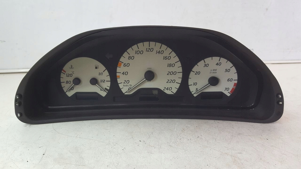 dials Mercedes W208 2,0
