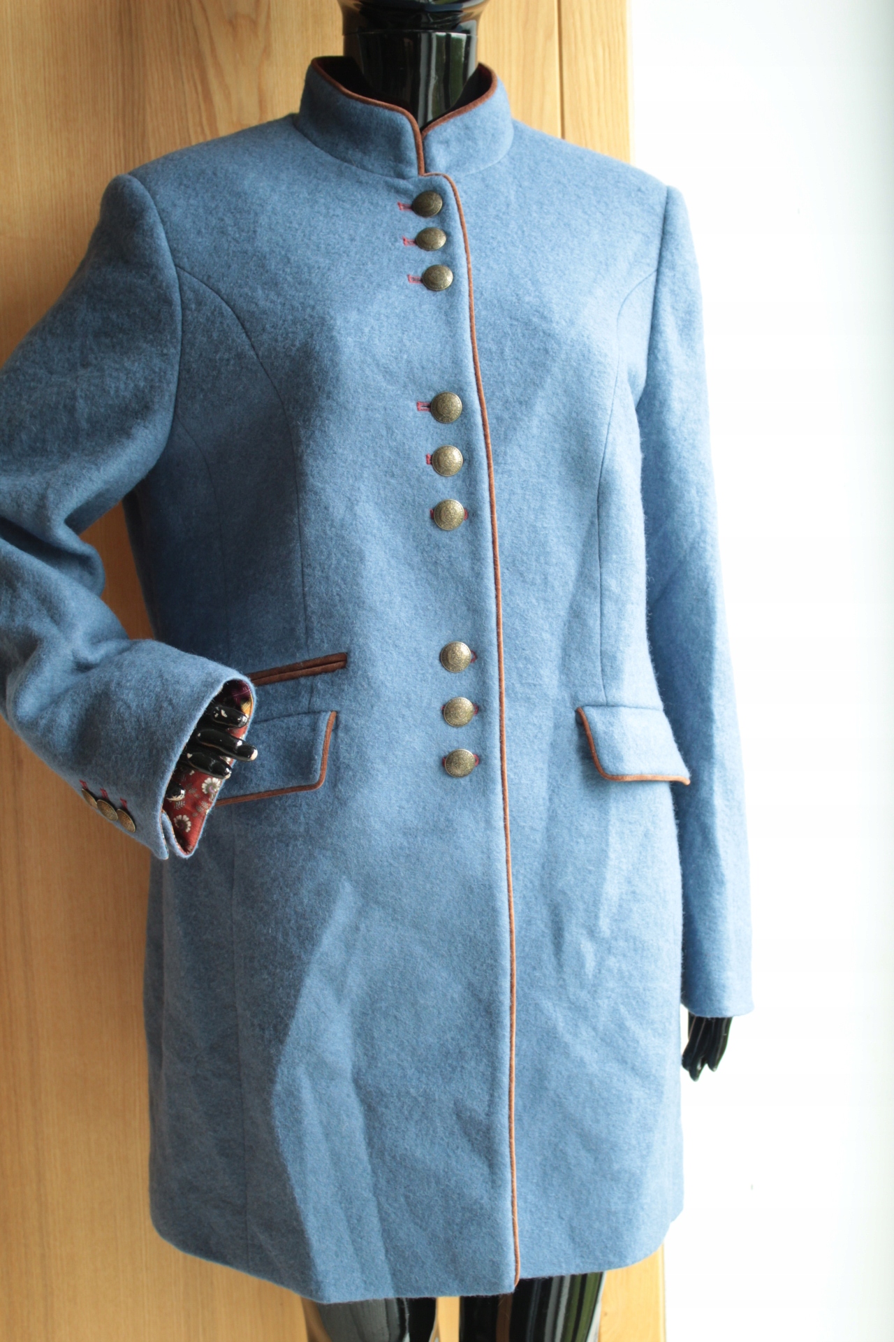 White Label niebieska marynarka 70% wełna 44