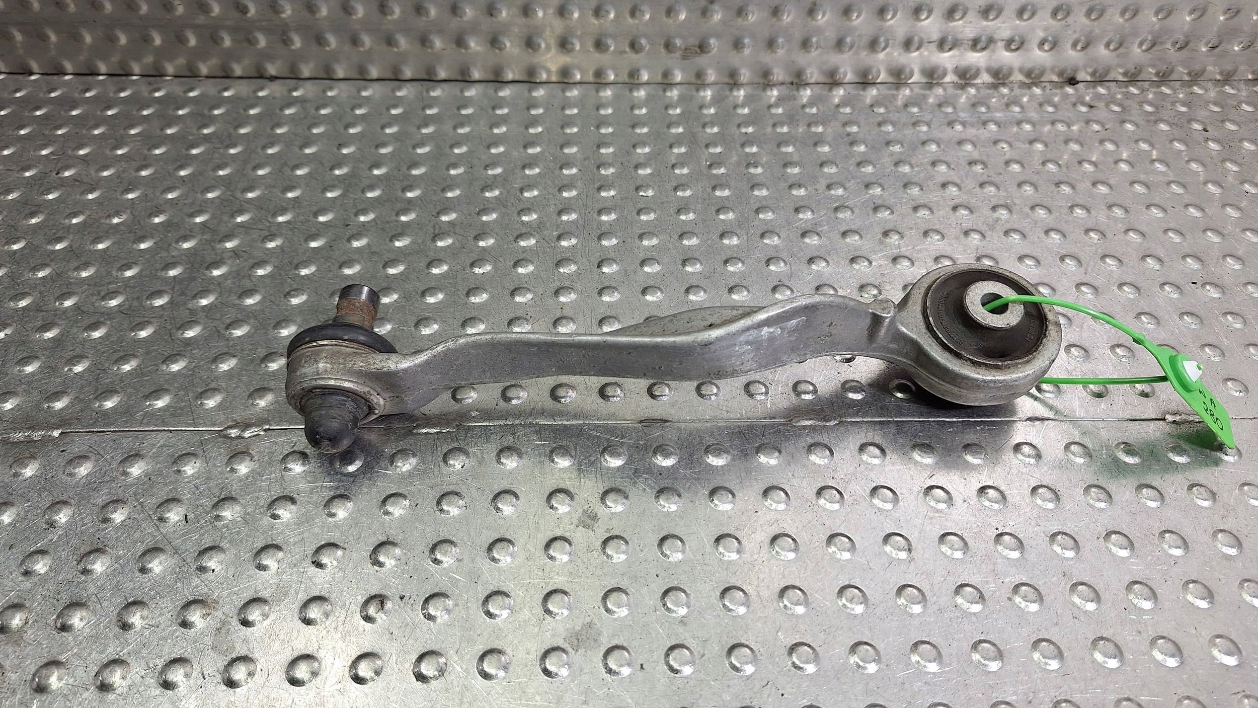 arm right front upper OE 4D0407512F AUDI A4 B6 A6 C5 PASSAT B5 SUPERB and