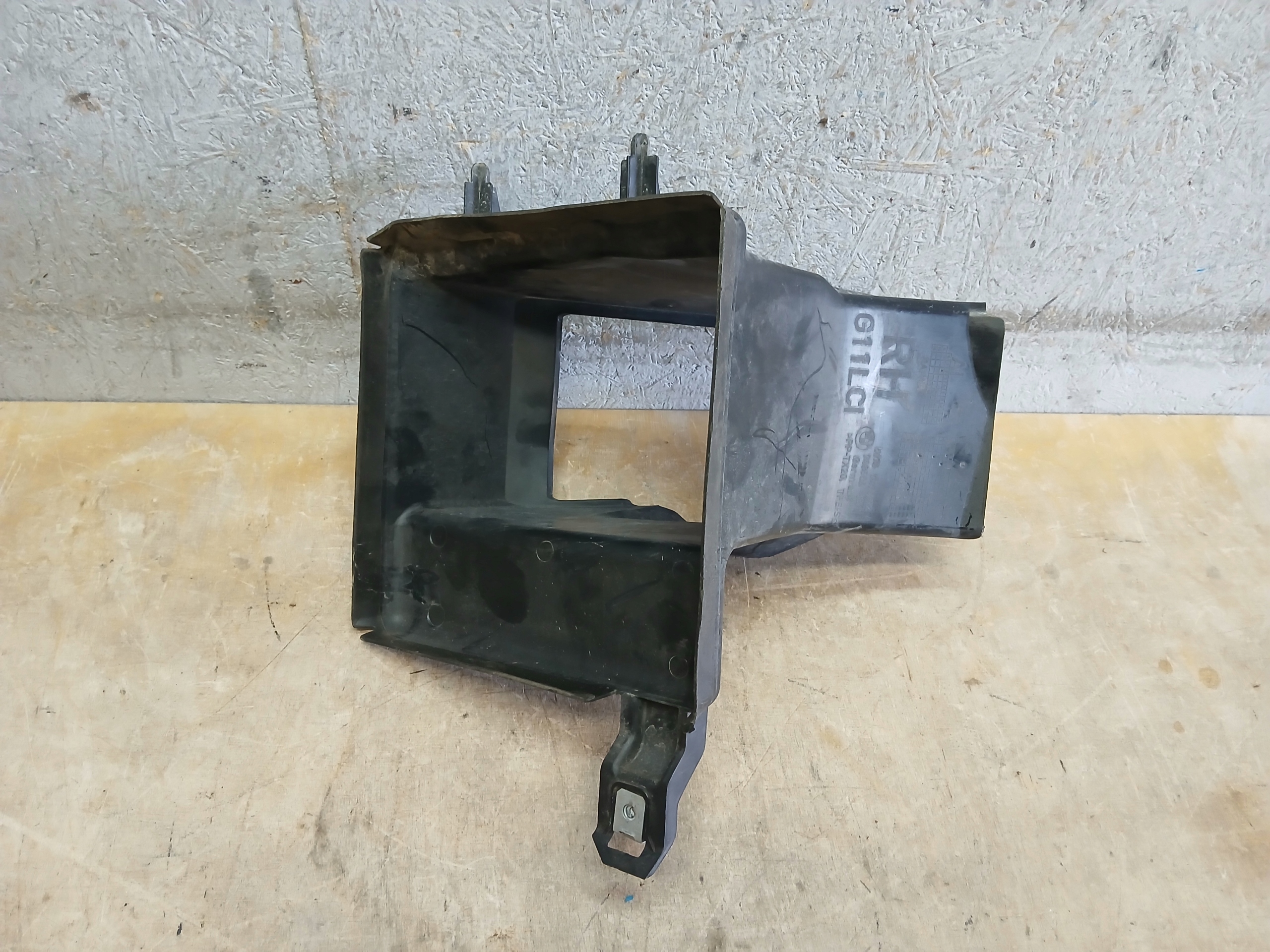 support panel for radiators intake air BMW 7 VII G11 LIFT 5174 7475272