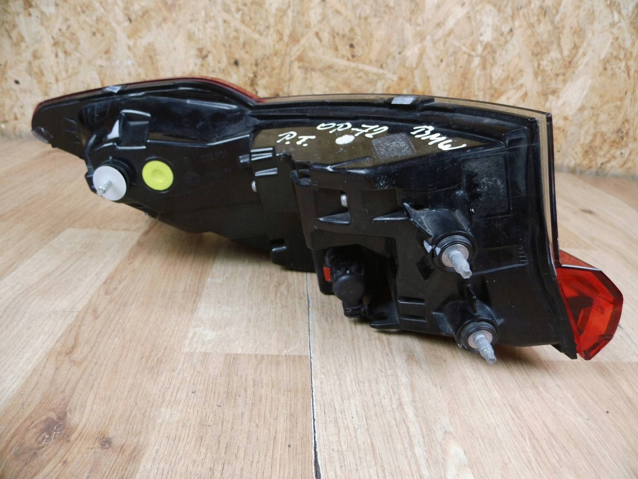 BMW 3 G21 KOMBI light right rear part rear right 2SD013176 2SD2485