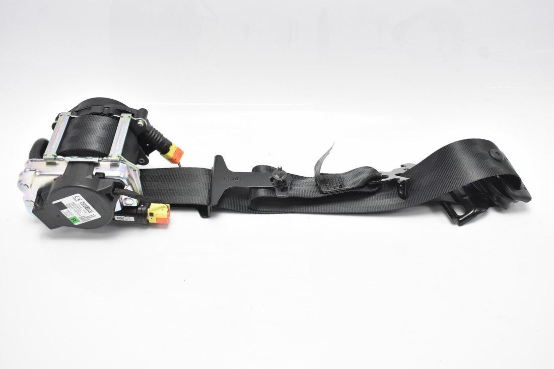 PAS BEZPIECZENSTWA PRAWY PRZOD VOLVO V60 II 18