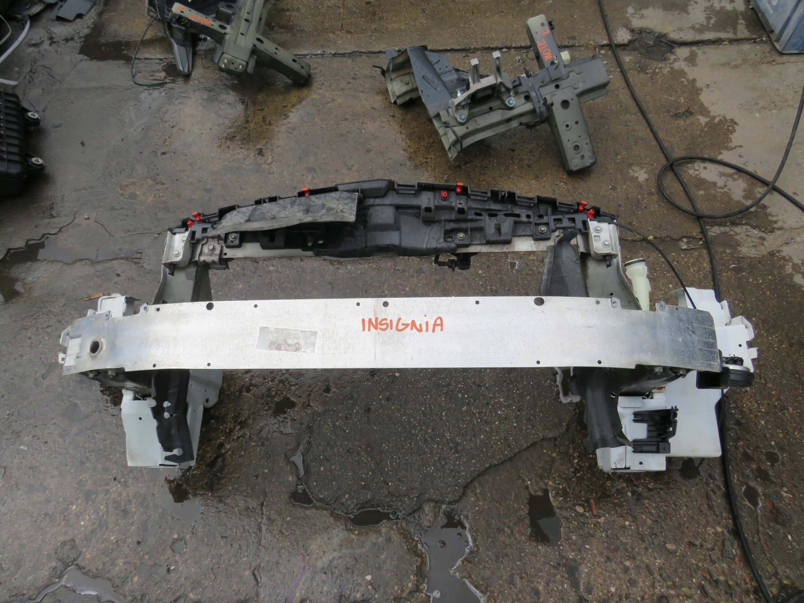 WZMOCNIENIE PRZEDNIE CZOŁOWE OPEL INSIGNIA