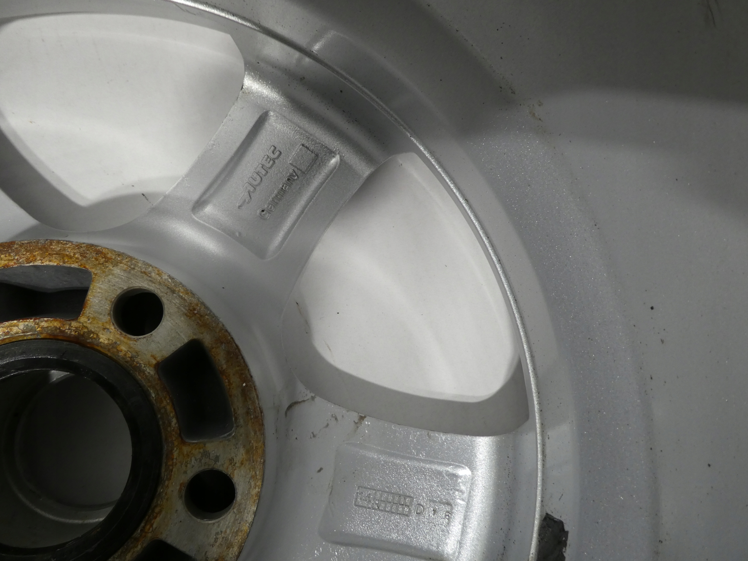 1X disk hliníkový disk VW 5X112 KBA 47058 16 CALI