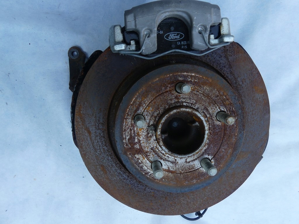 поворотный кулак, цапфа FORD KUGA Escape 12-16 MK2 зад ступица
