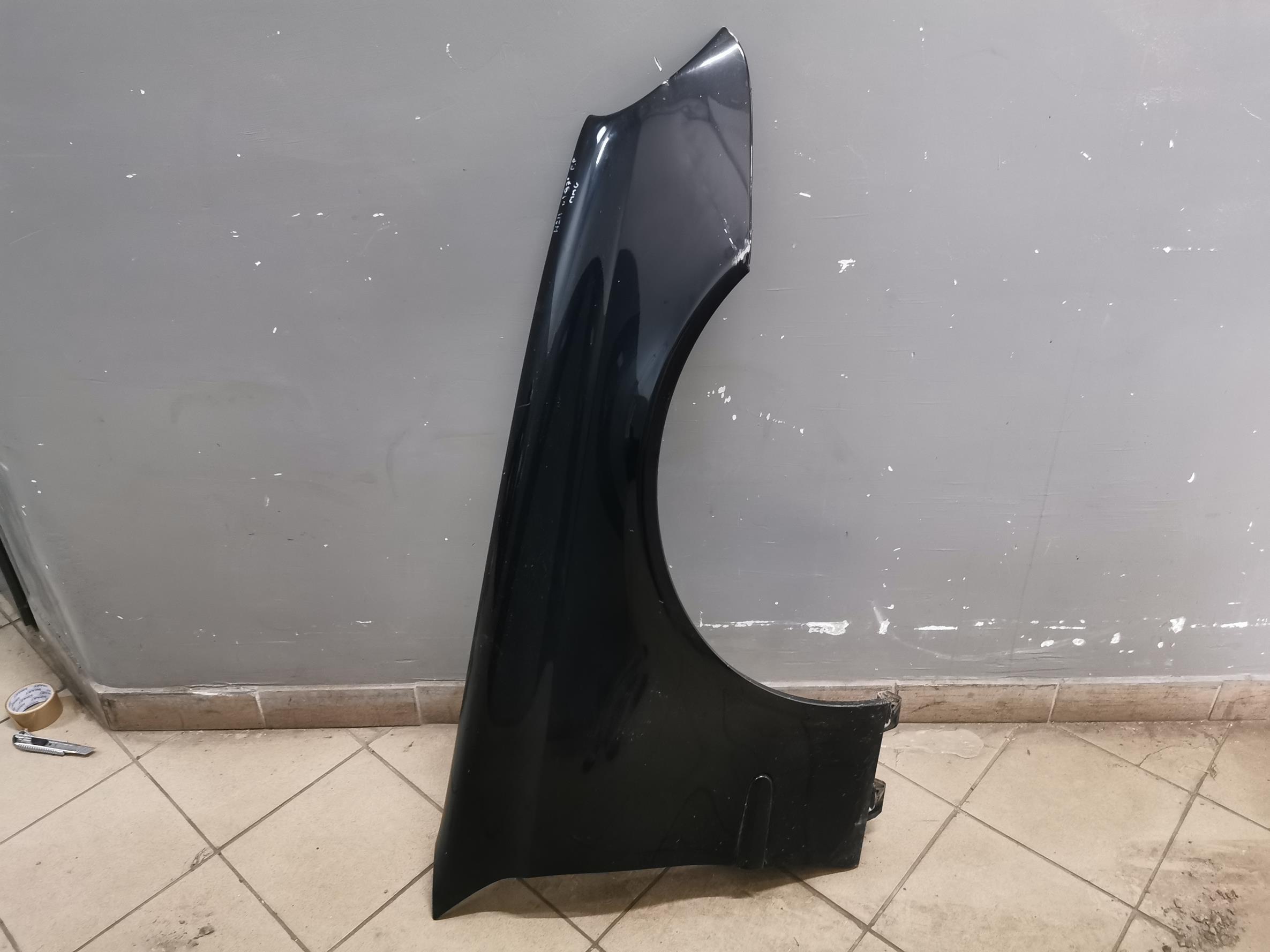 Aile Droite MERCEDES E-KLASA W211 197 02-09