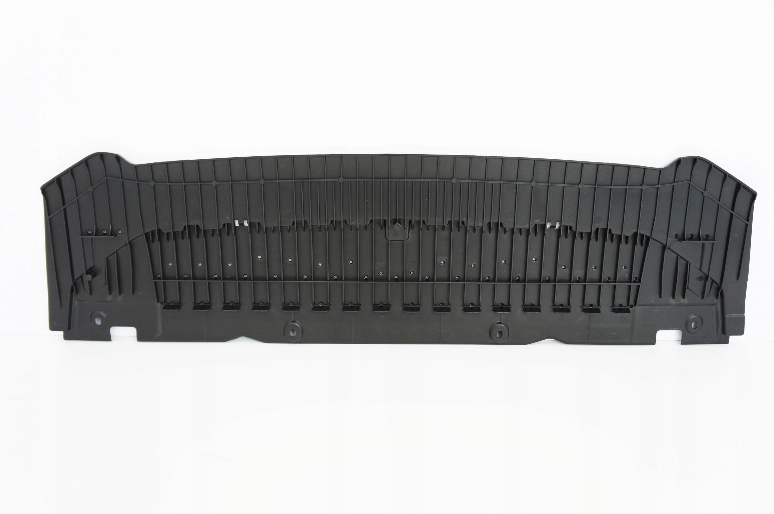 8K0.807.611B - Пластина під бампер кулери AUDI A4 B8 LIFT S-LINE