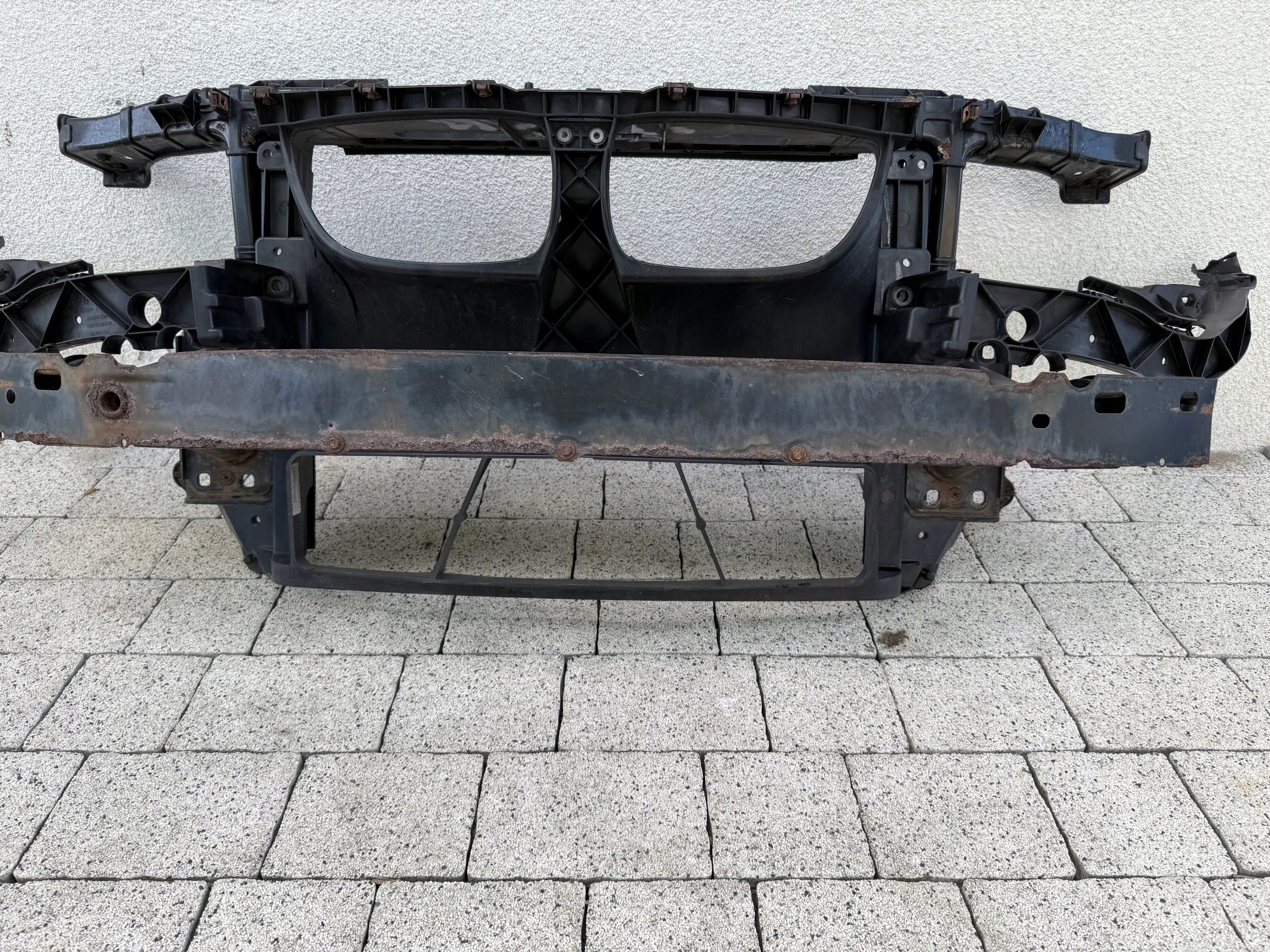 BMW 1 E81 E87 support panel for radiators pillar iron sider original