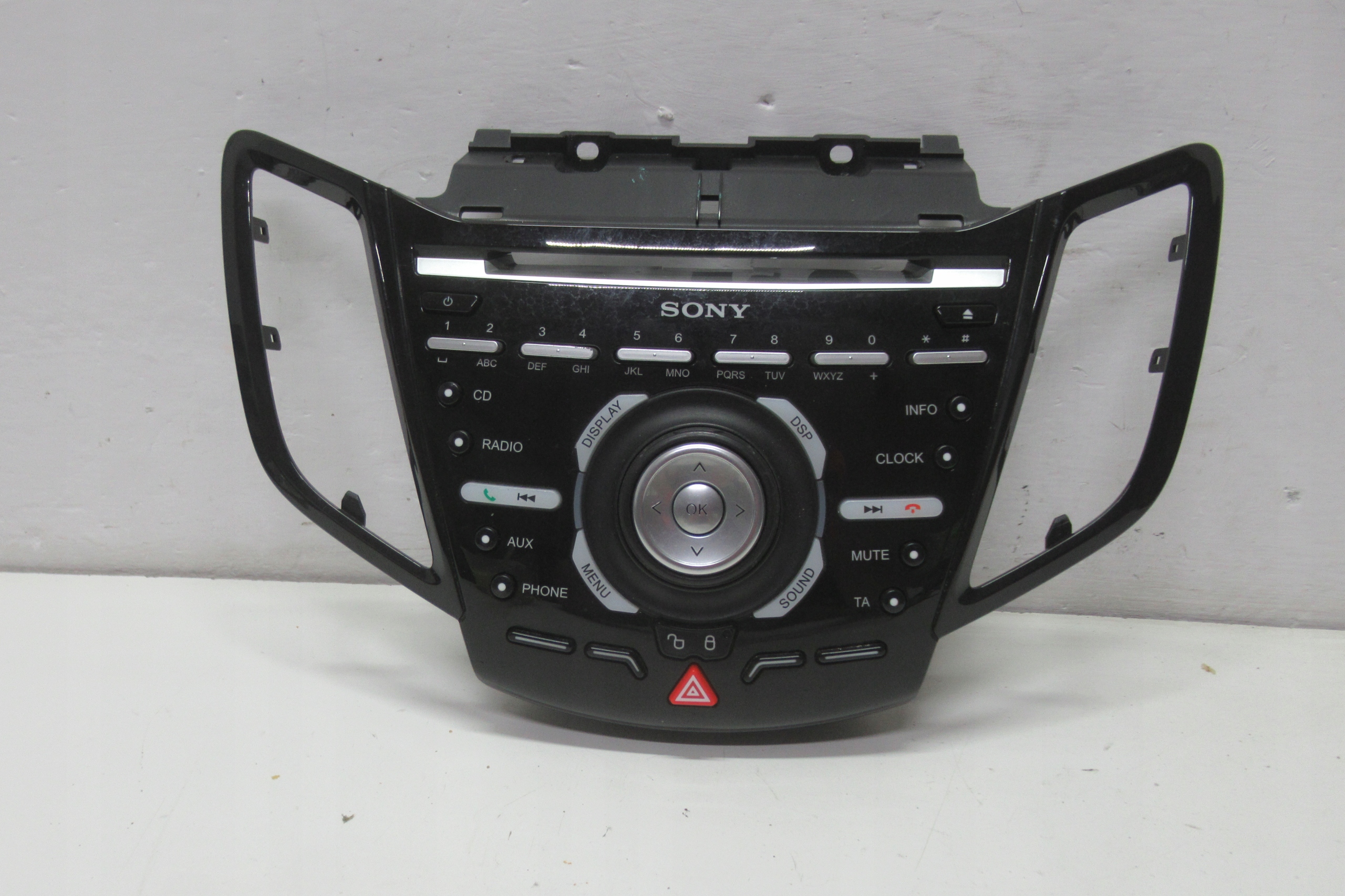 FORD FIESTA MK7 14R PANEL RADIA SONY