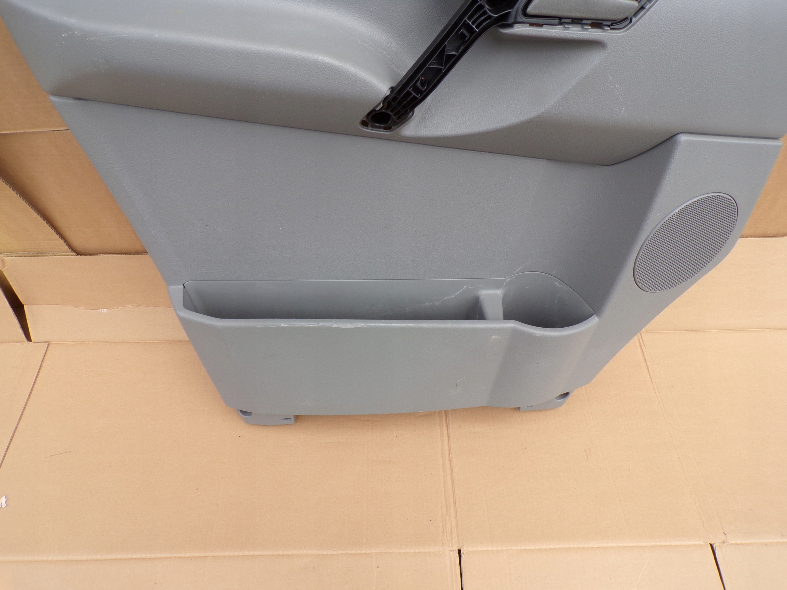SPRINTER 906 CRAFTER 06 - Seite verkleidung Tür przednich links