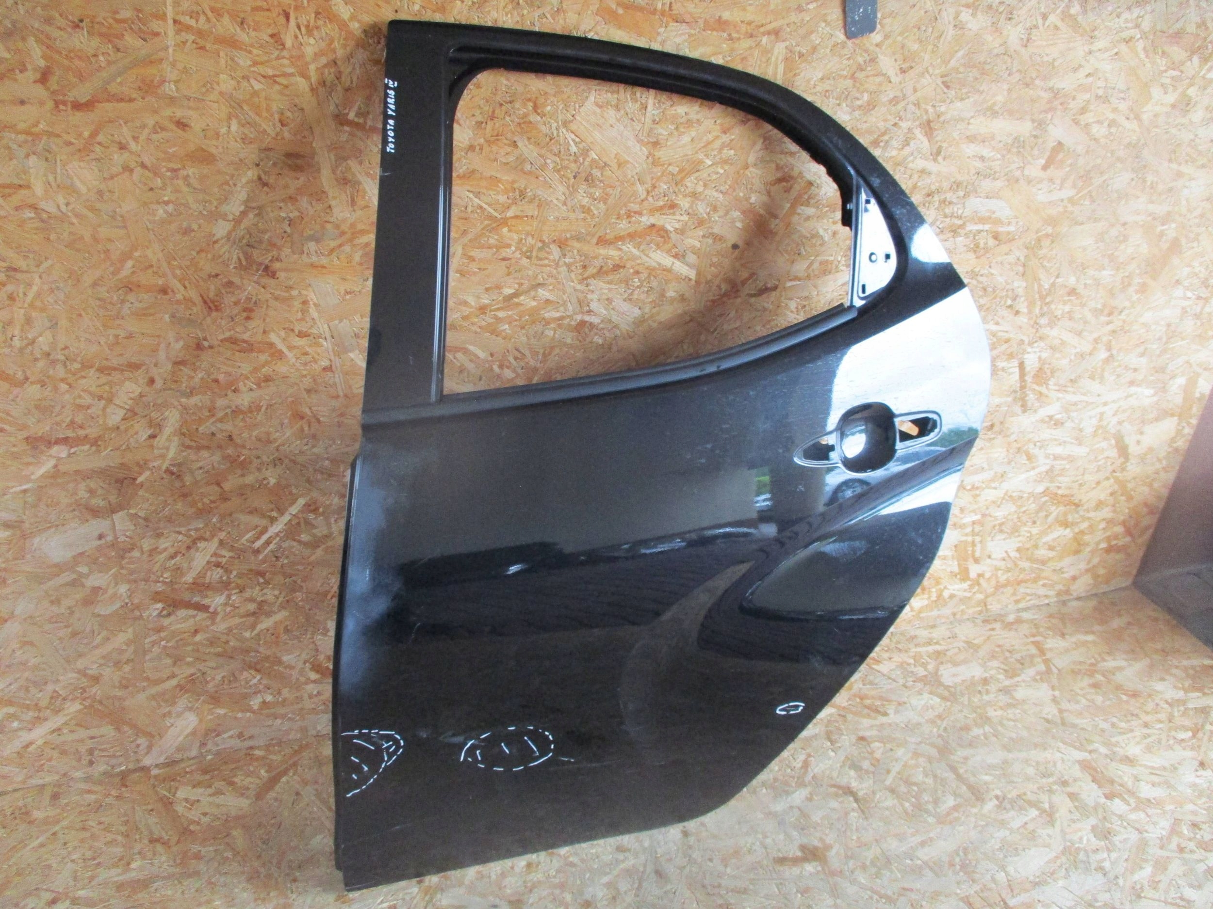 Tür heck hinten links TOYOTA YARIS IV