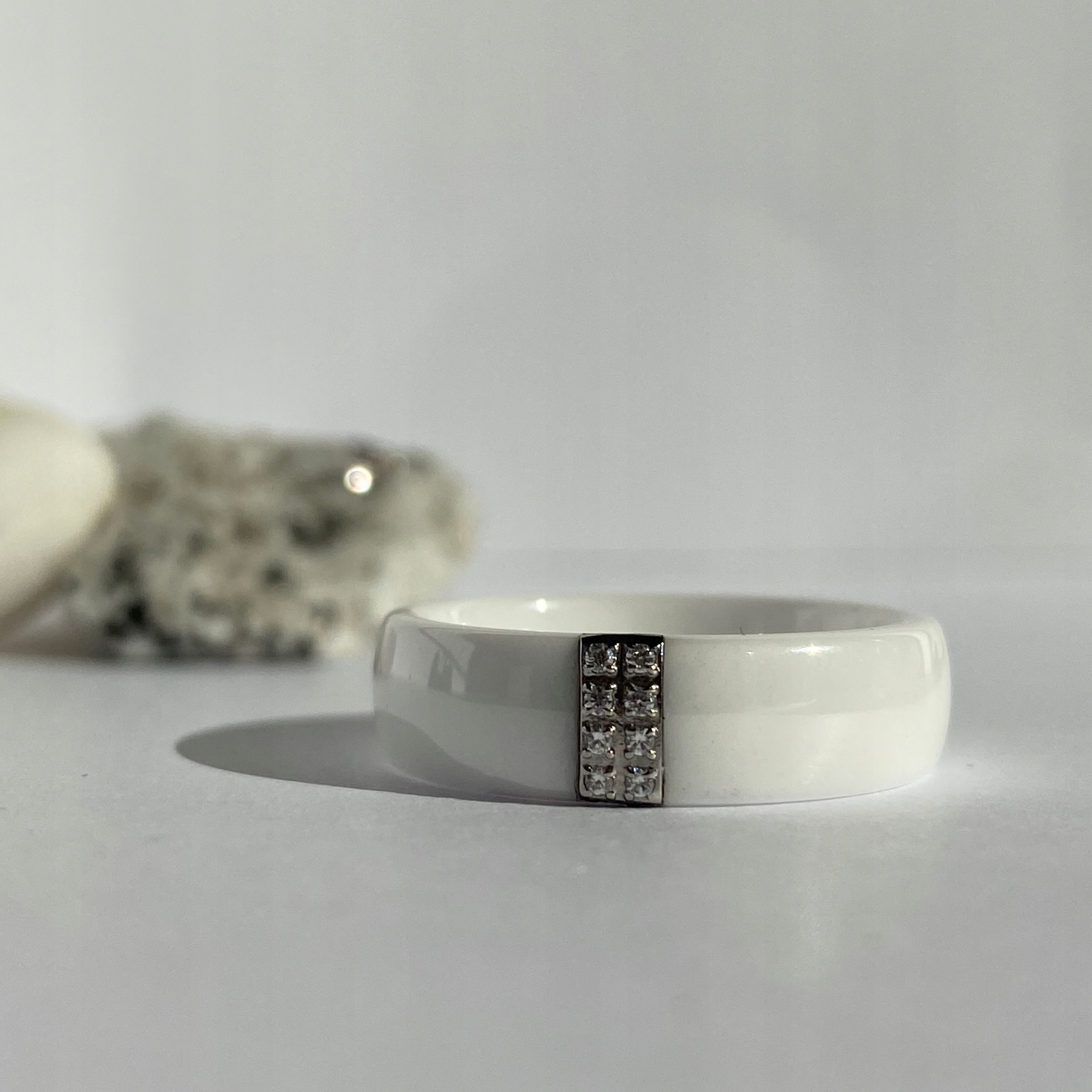 PIERŚCIONEK BIAŁA CERAMICZNA OBRĄCZKA