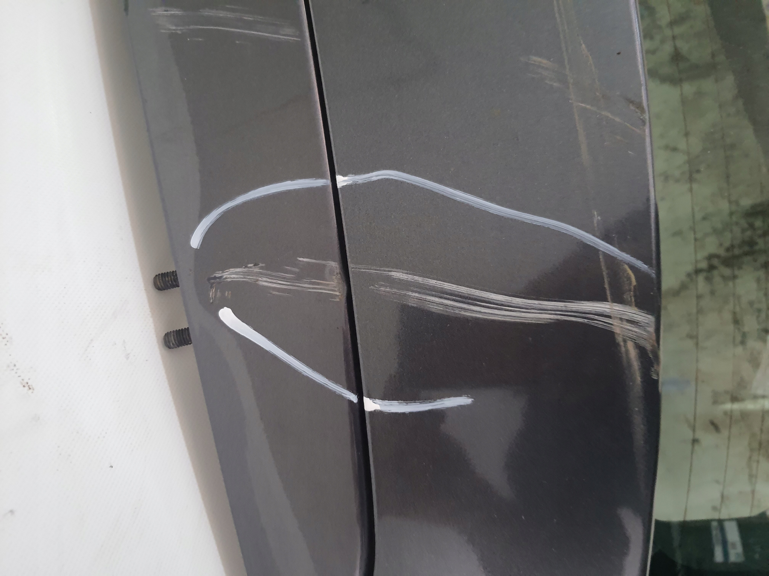 TOYOTA AURIS and 06-09 1G3 boot door