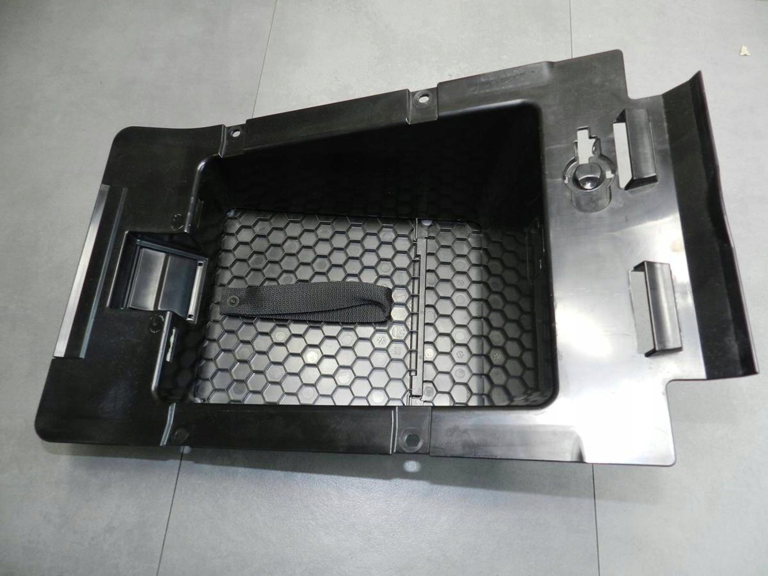 Volkswagen Eos Organizer boot 1Q0885209AD N57895