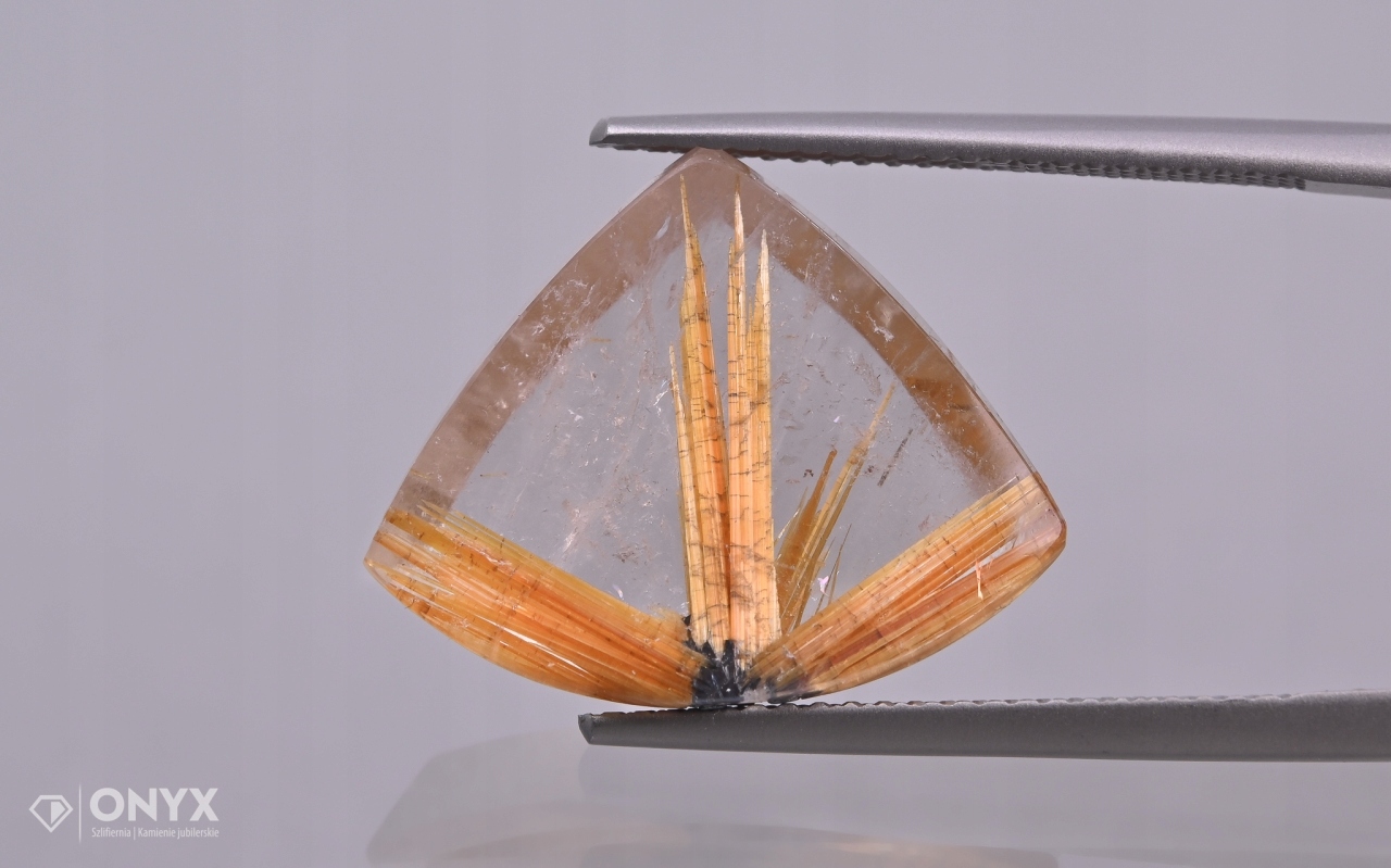 Křemen s rutilem nepravidelná dlažba 19x15,5 mm