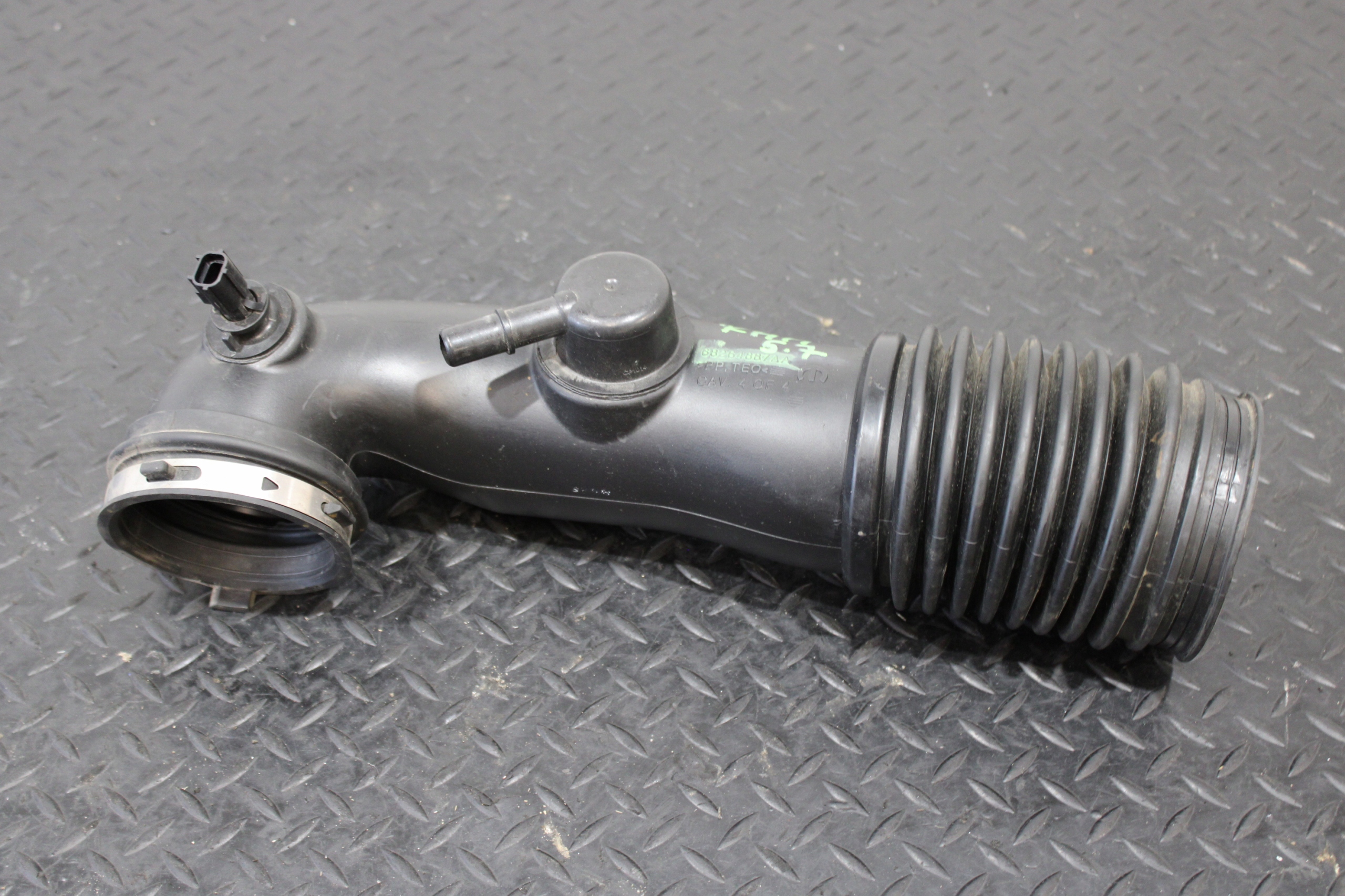 pipe wiring air DODGE RAM V 5 68264887AA