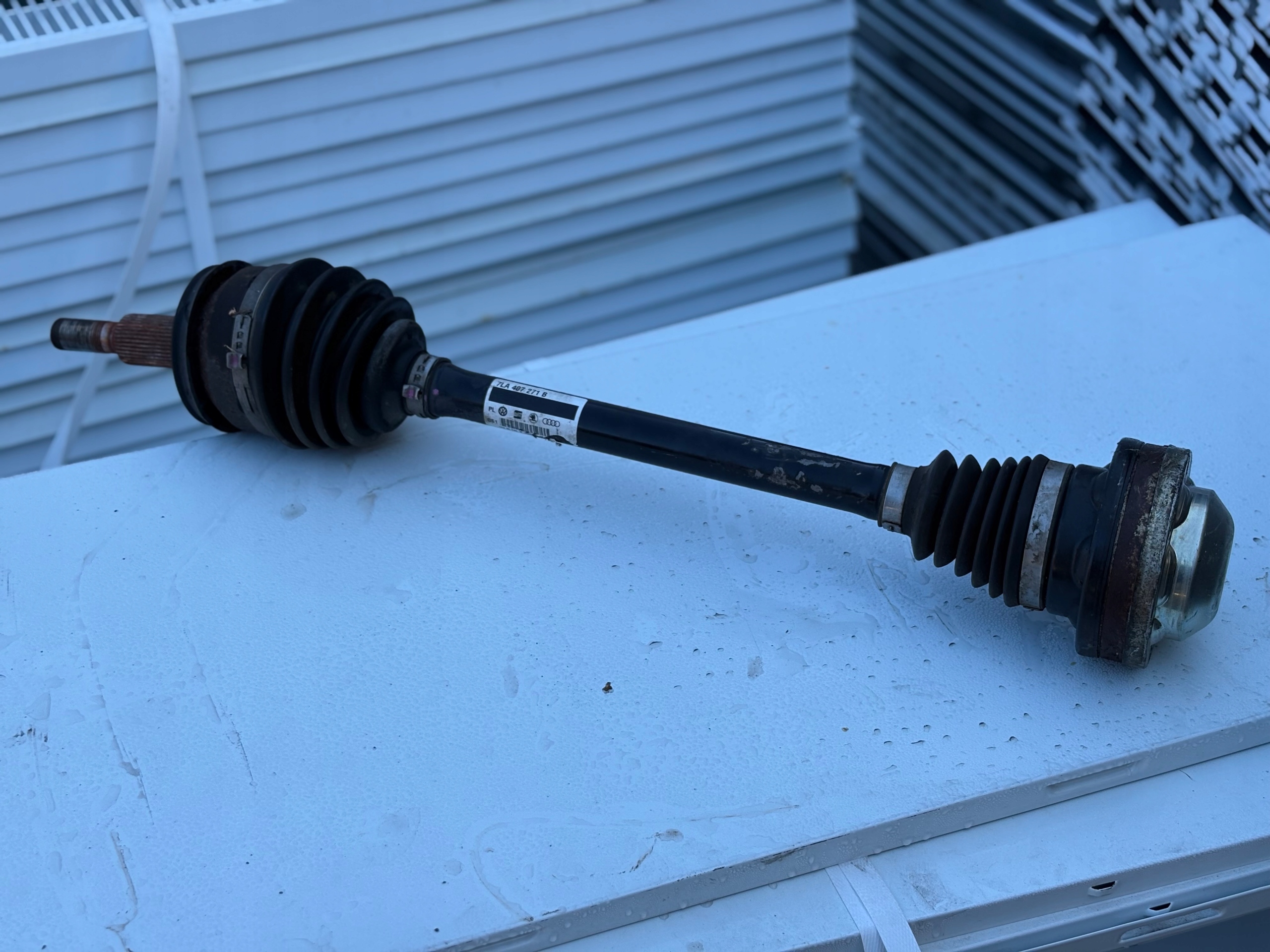 semi-axis left VOLKSWAGEN TRANSPORTER T6.1 2.0 TDI 7LA407271B