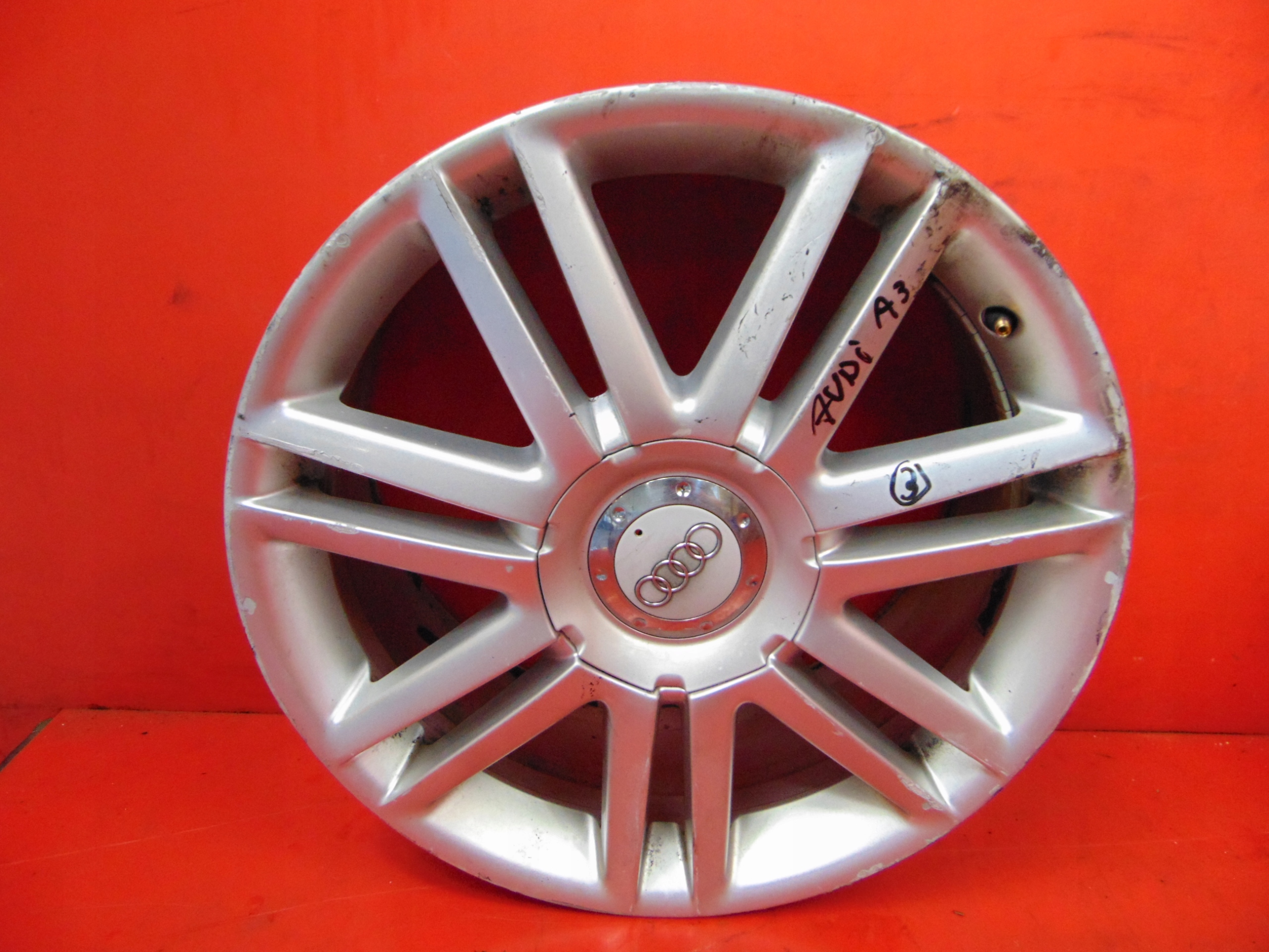 AUDI discs aluminium 18 7.5J ET56 8P0801025AJ