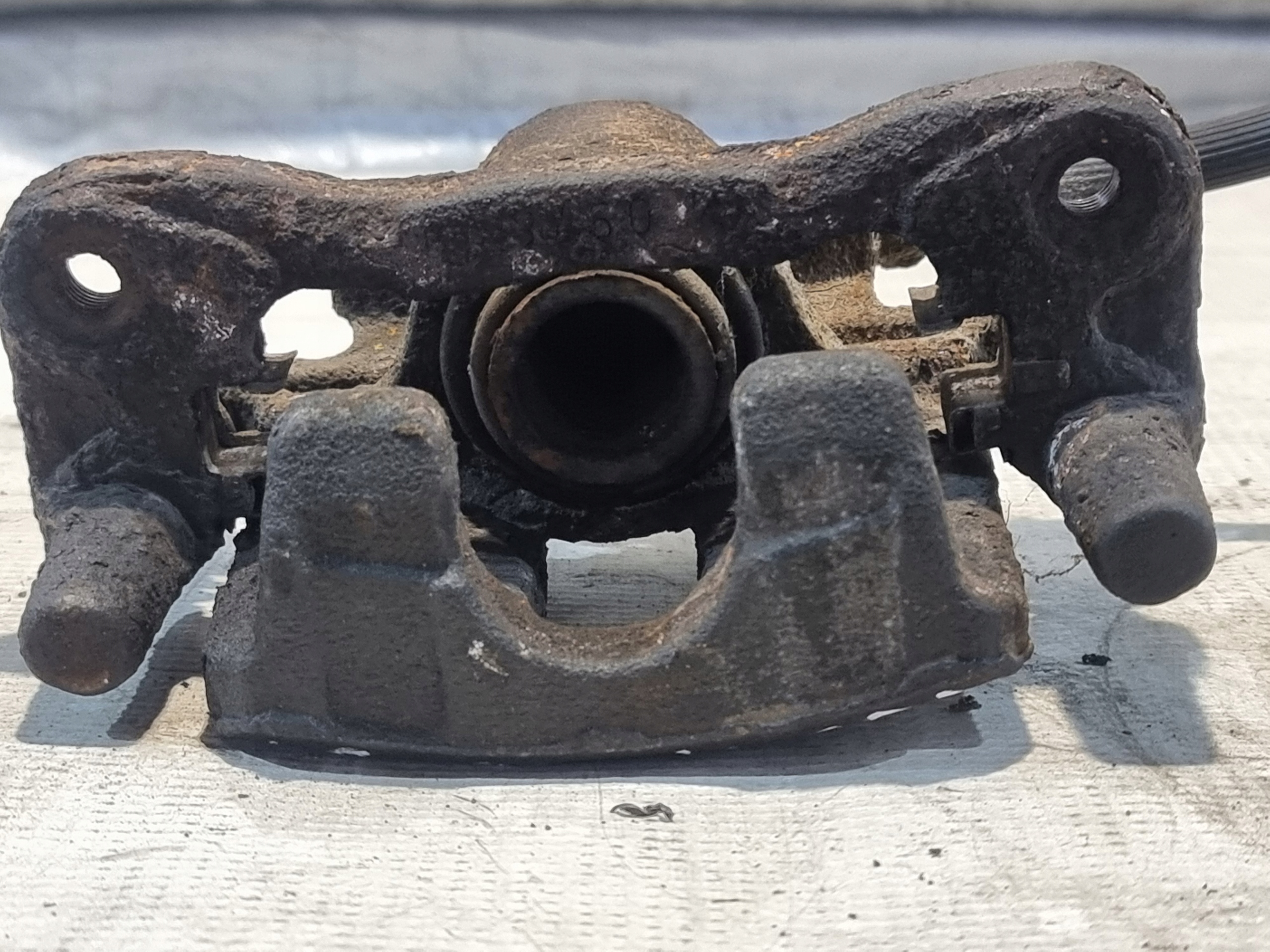 caliper brake left rear part DODGE CALIBER 2.0B 08r