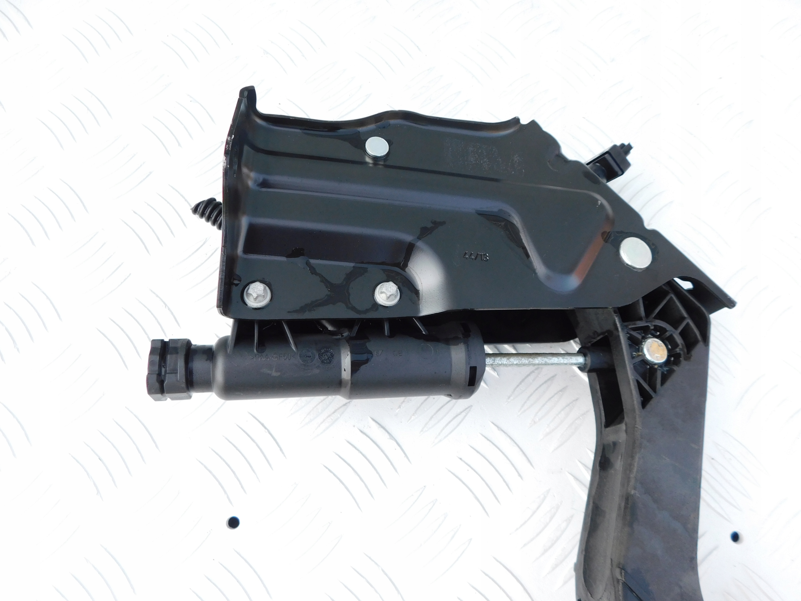 Mercedes Sprinter 906 VW Crafter pedal pumpa spojky komplet OEM