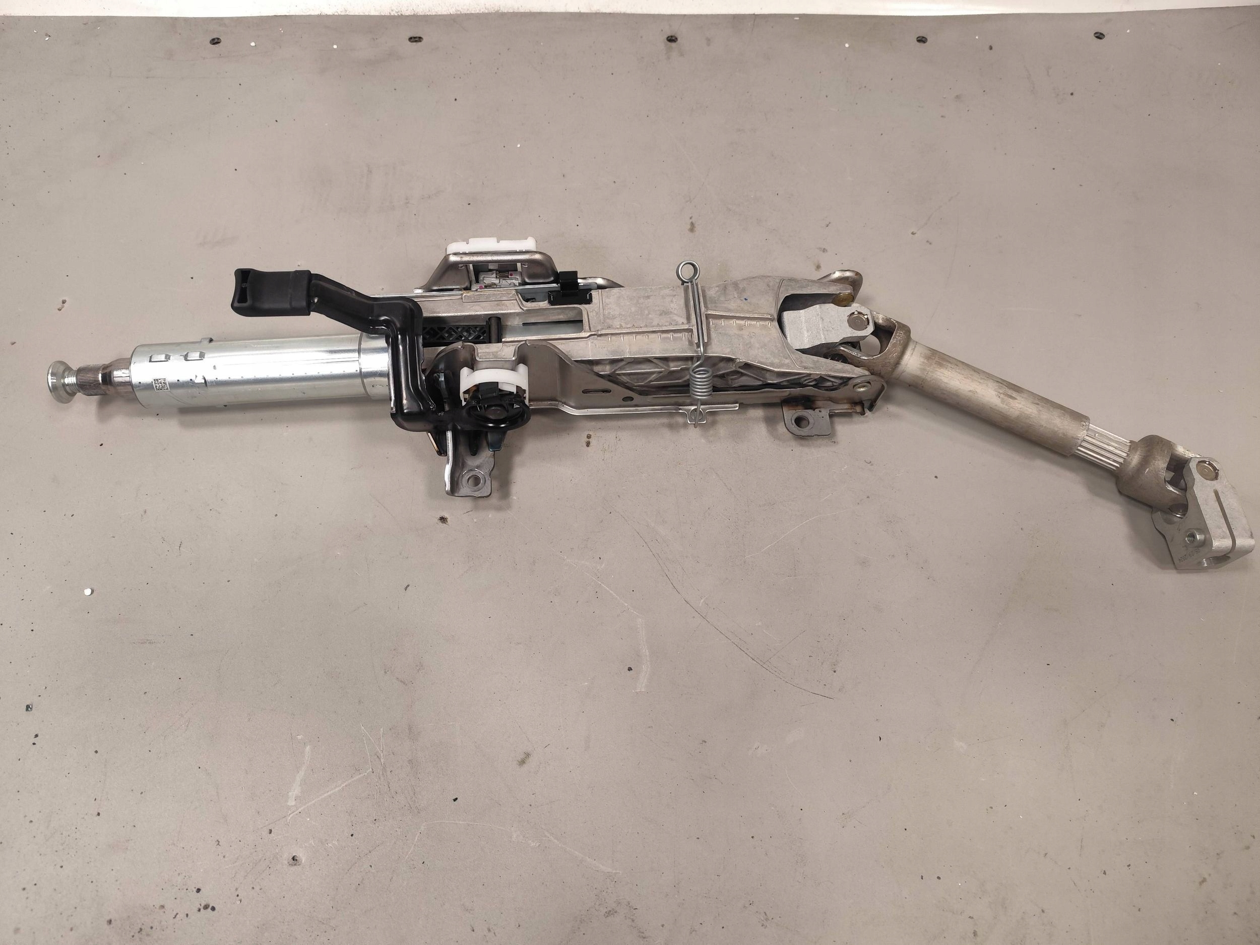 MERCEDES GLA 247 steering wheel rod A2474608900