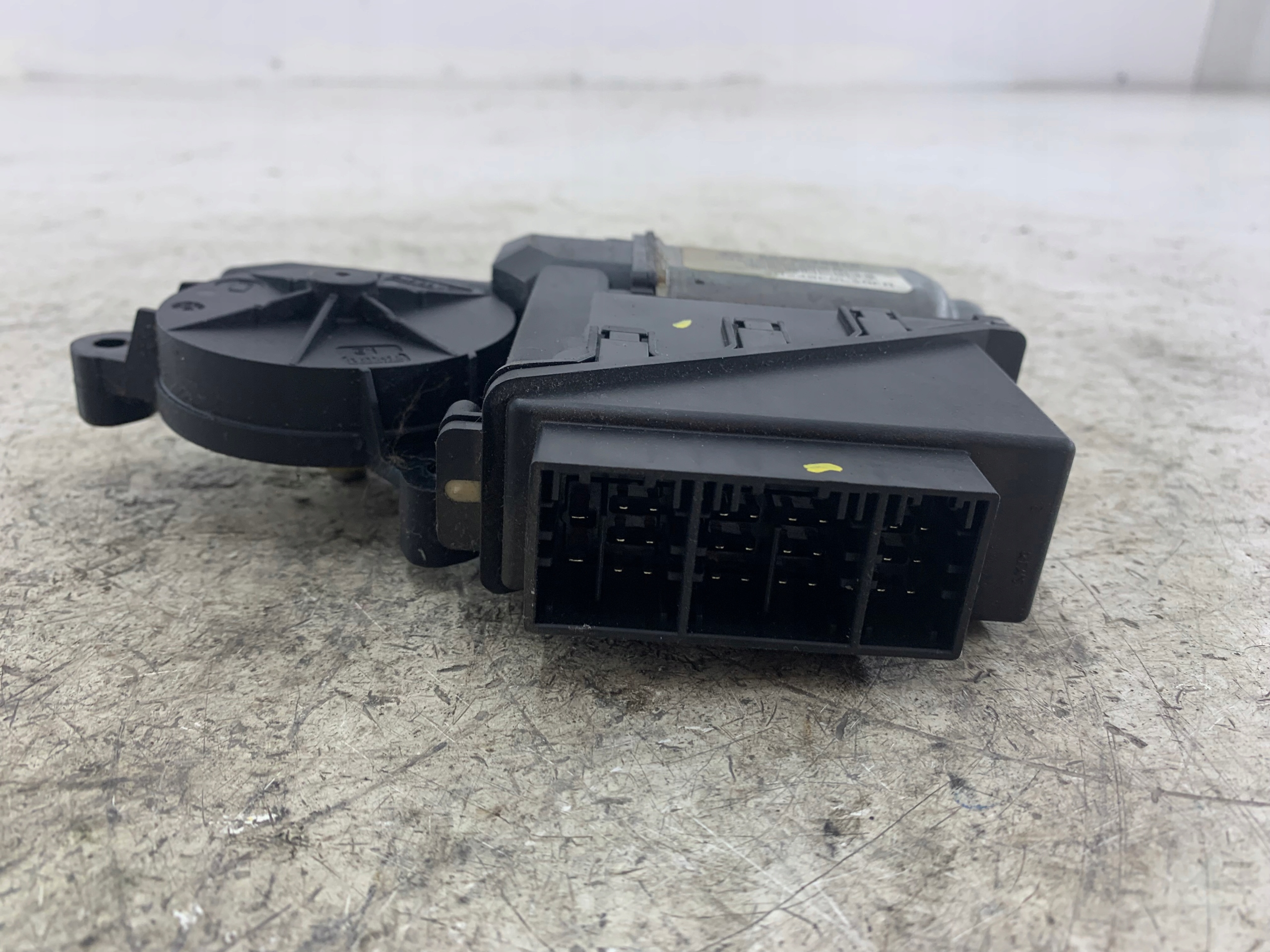 VW POLO 9N IV mini motor windows right front 6Q2959801A