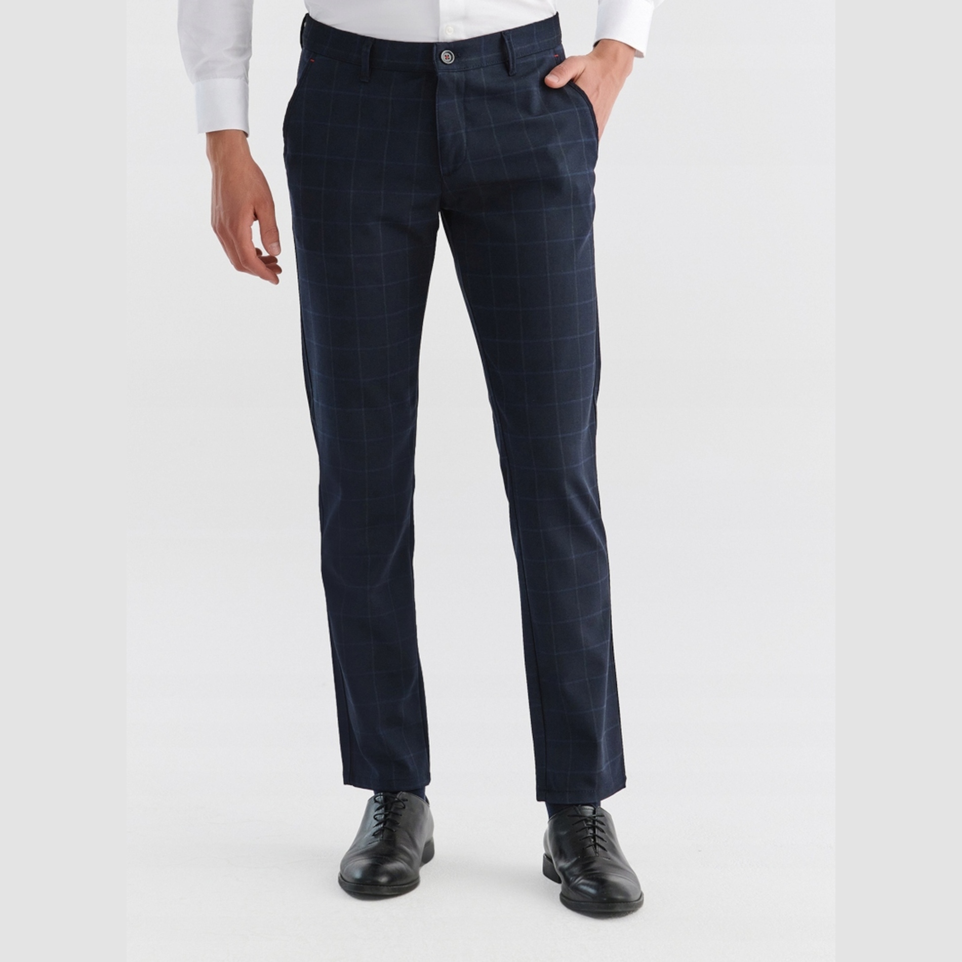 Tmavě modré pánské klasické kostkované kalhoty Pako Lorente vel. W32 L32